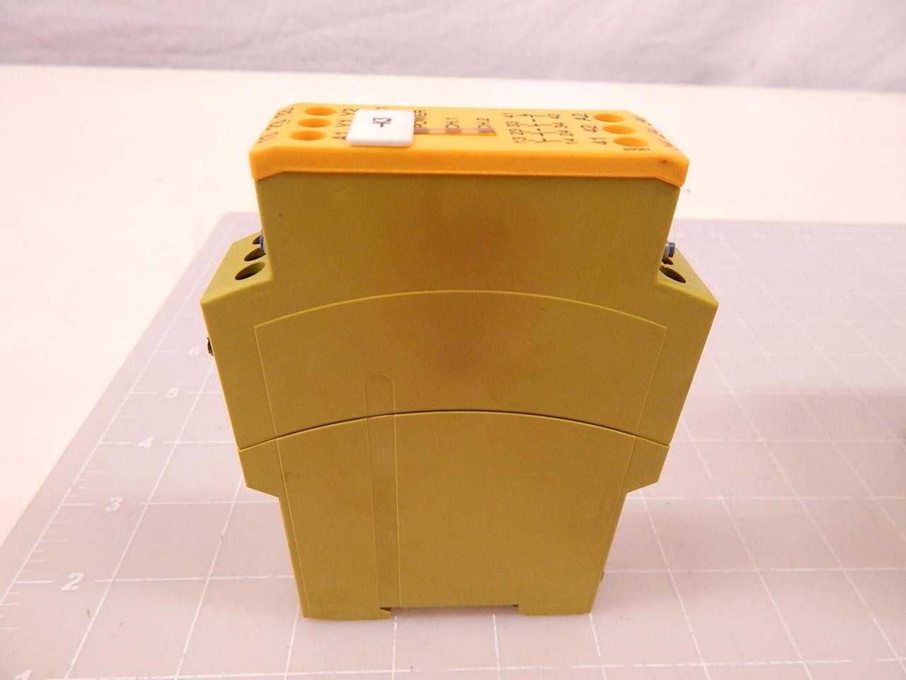 Lot Of 6 Pliz PNOZX124VAC/DC3N/O1N/C Safety Relays T71386 - SWITCHES