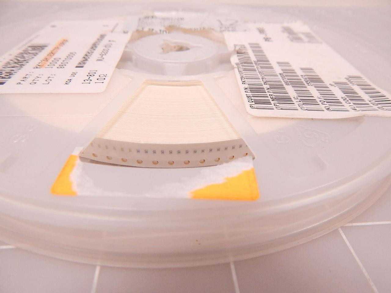LOT OF 10000 KOA RK73H1ERTTP10R0F THICK FILM RESISTORS SMD ANTI SULFUR 0.5 TOL. 0402 -55OC TO 155OC - ELECTRICAL COMPONENTS