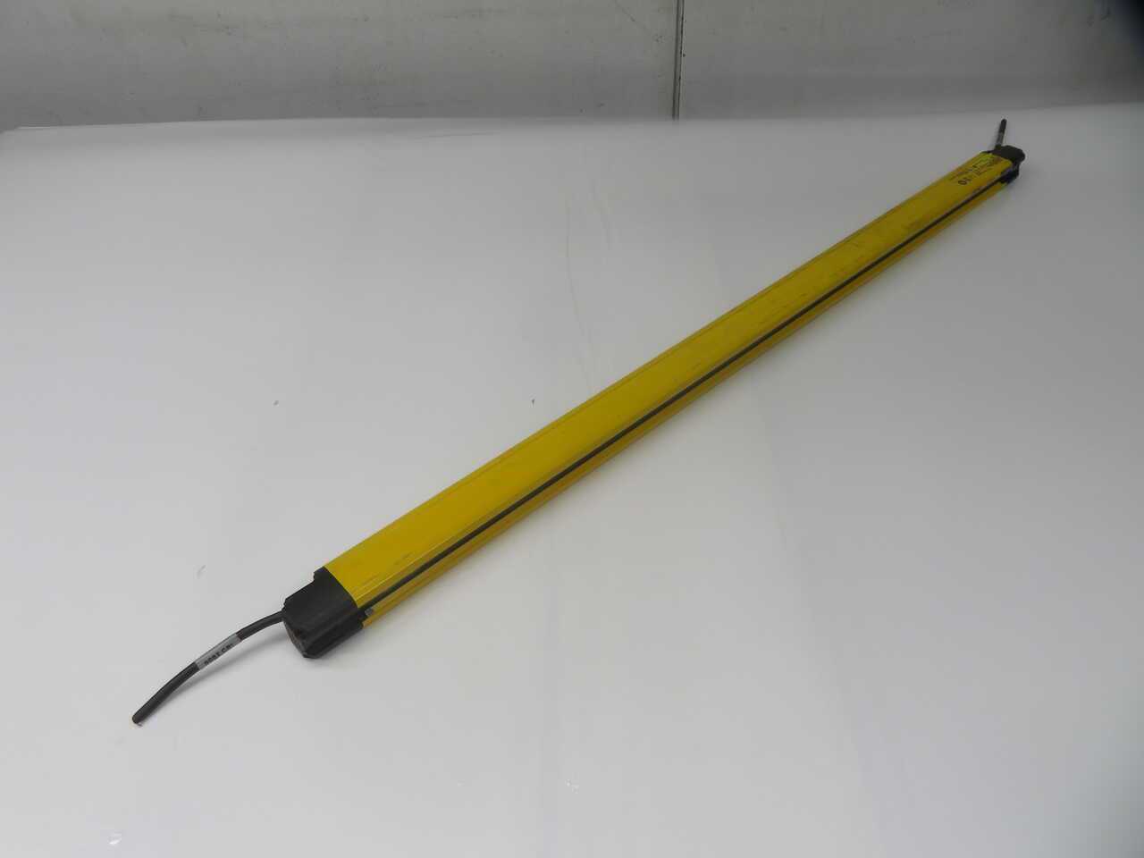 KEYENCE GL-R87F-R LIGHT CURTAIN RECEIVER T270551 - SENSORS