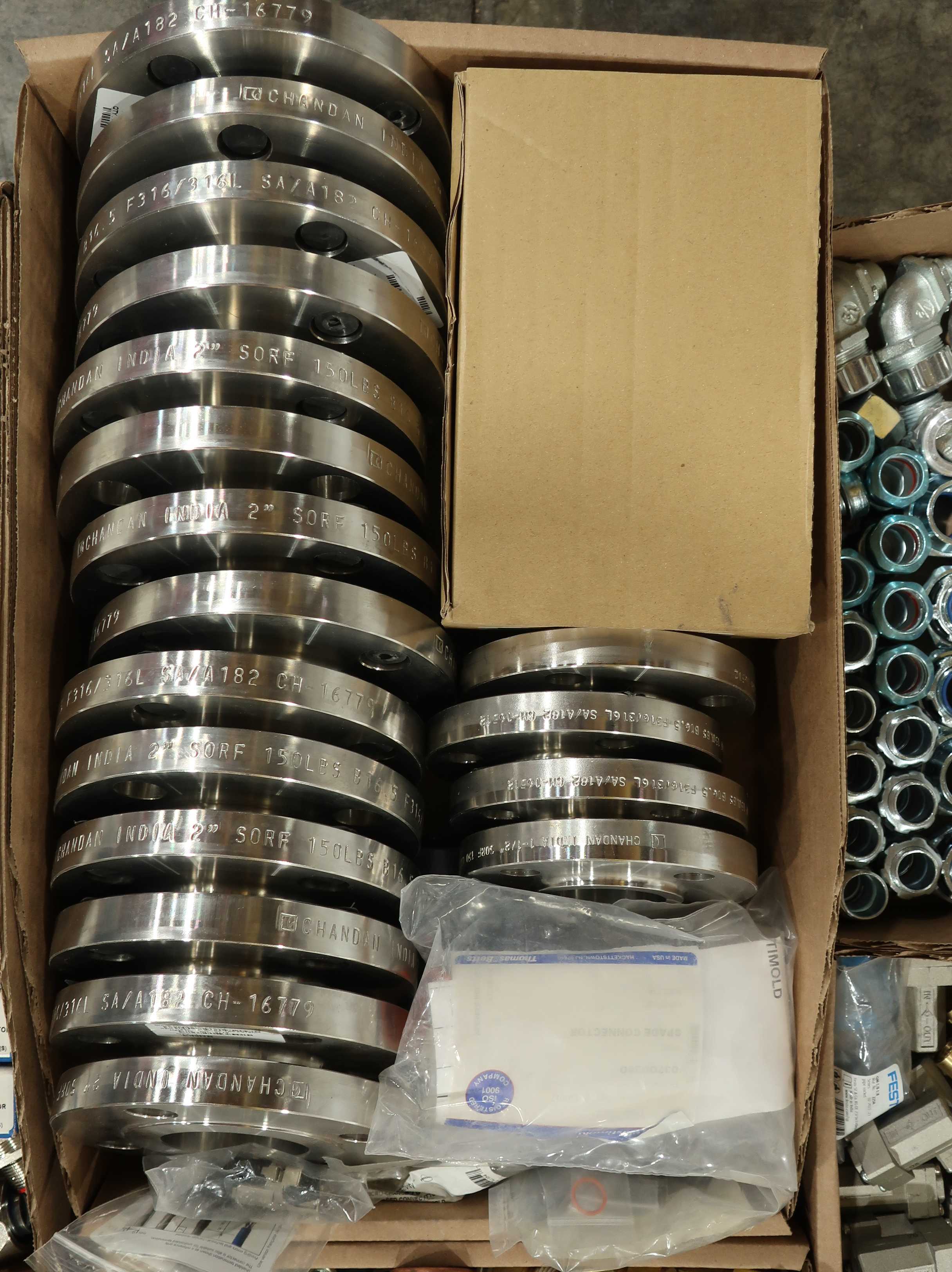 SKU 1775544 - 3 PALLETS OF ASSORTED FITTINGS - PIPE & TUBE FITTINGS