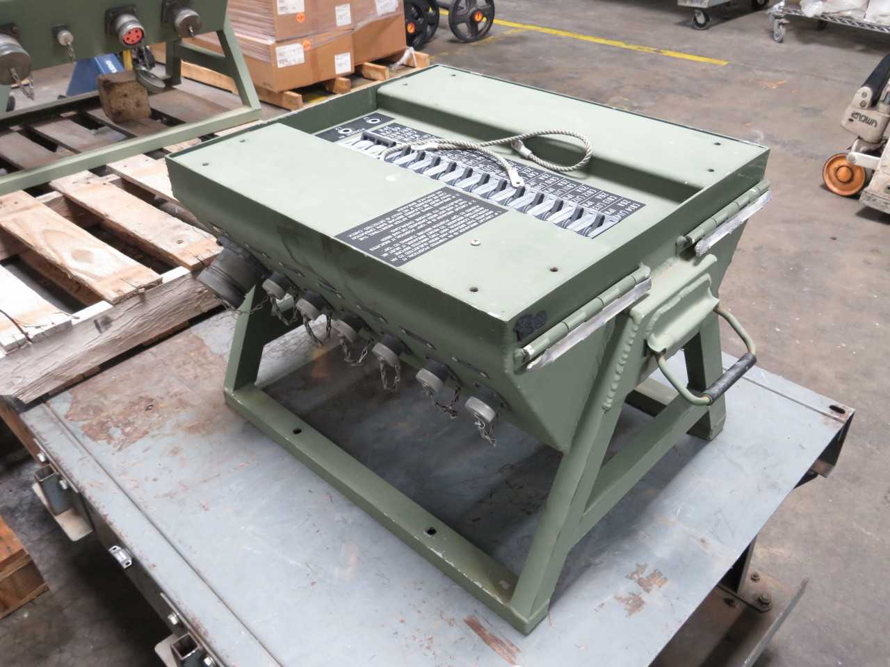 M40 A/P 97403-13229E6353 POWER DISTRIBUTION CIRCUIT BREAKER SYSTEM 12 X 20 MAP 1 X 40 AMP T177135 - HORIZONTAL MACHINING CENTERS