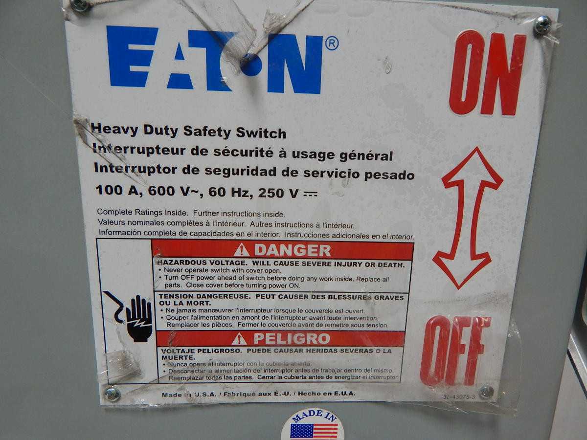 EATON DH363NGK 100 AMP HEAVY DUTY SAFETY SWITCH M3694 - SWITCHES
