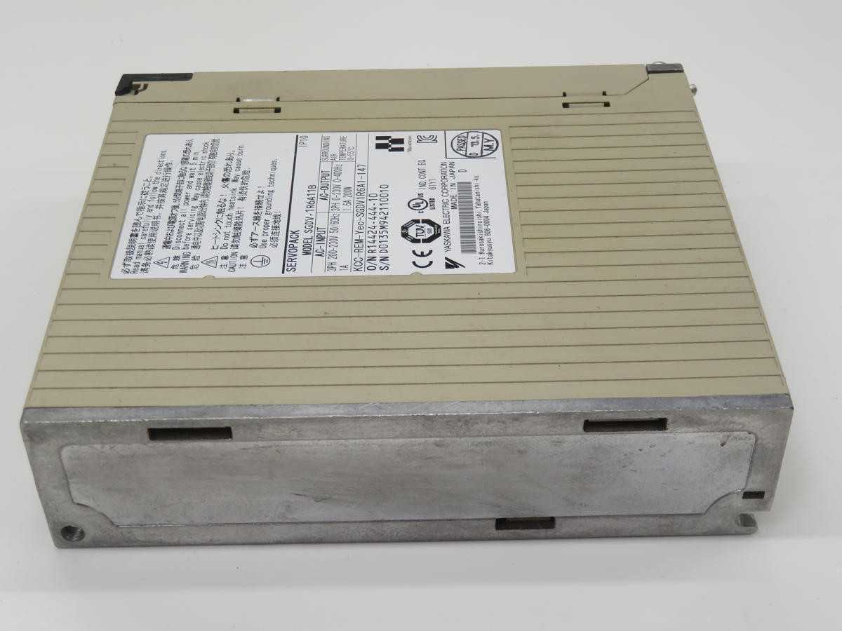 YASKAWA SGDV-1R6A11B SERVO DRIVE T243167 - SERVO