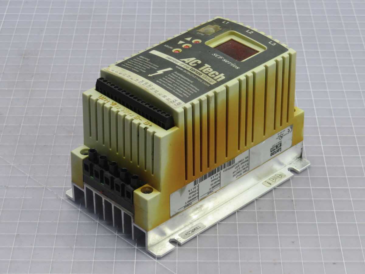 LENZE SF405 AC MOTOR DRIVE T248067 - MOTOR DRIVES