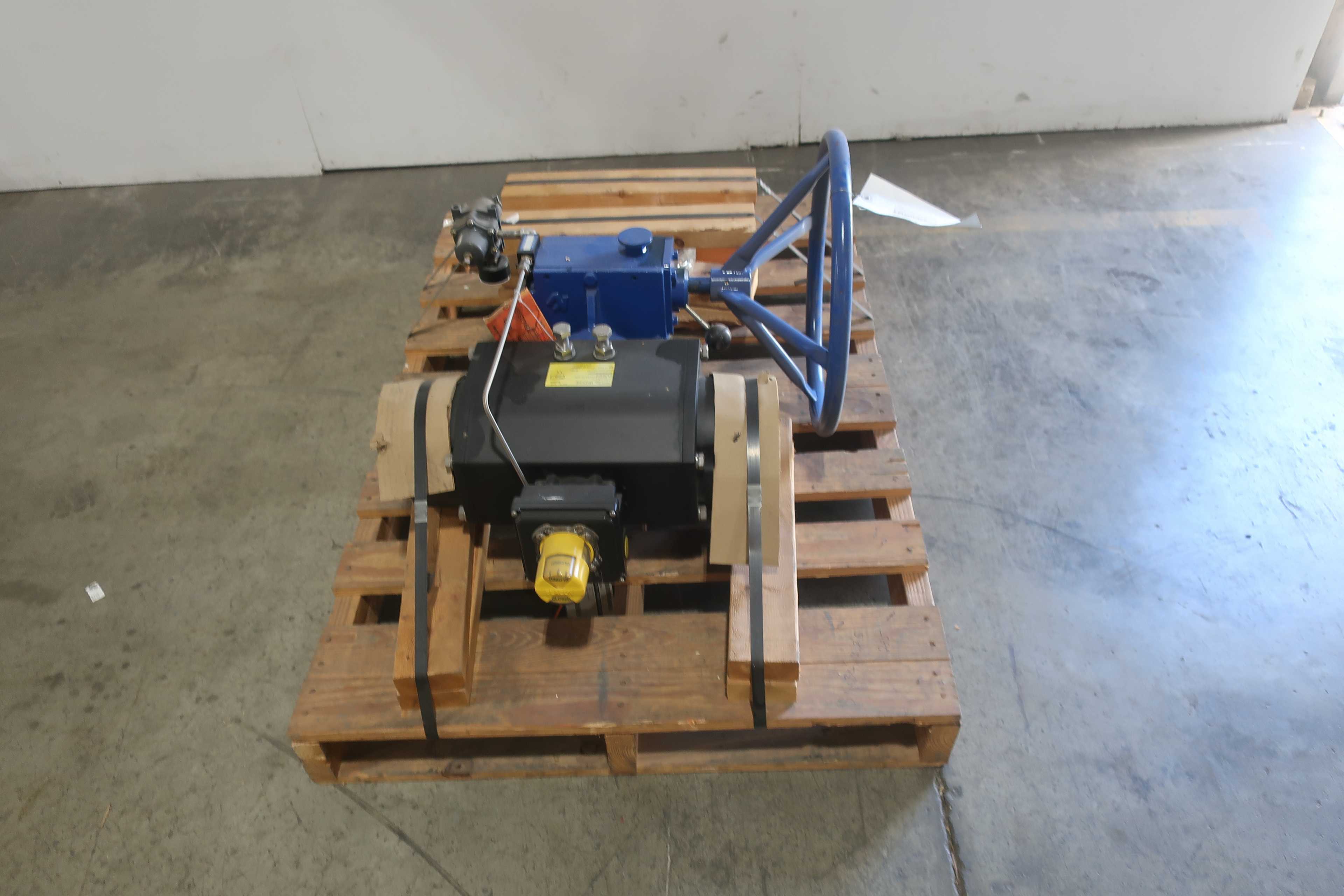 SKU 1772495 - KEYSTONE 360-159 K-LOK PNEUMATIC 8IN CONTROL VALVE - CONTROL VALVE