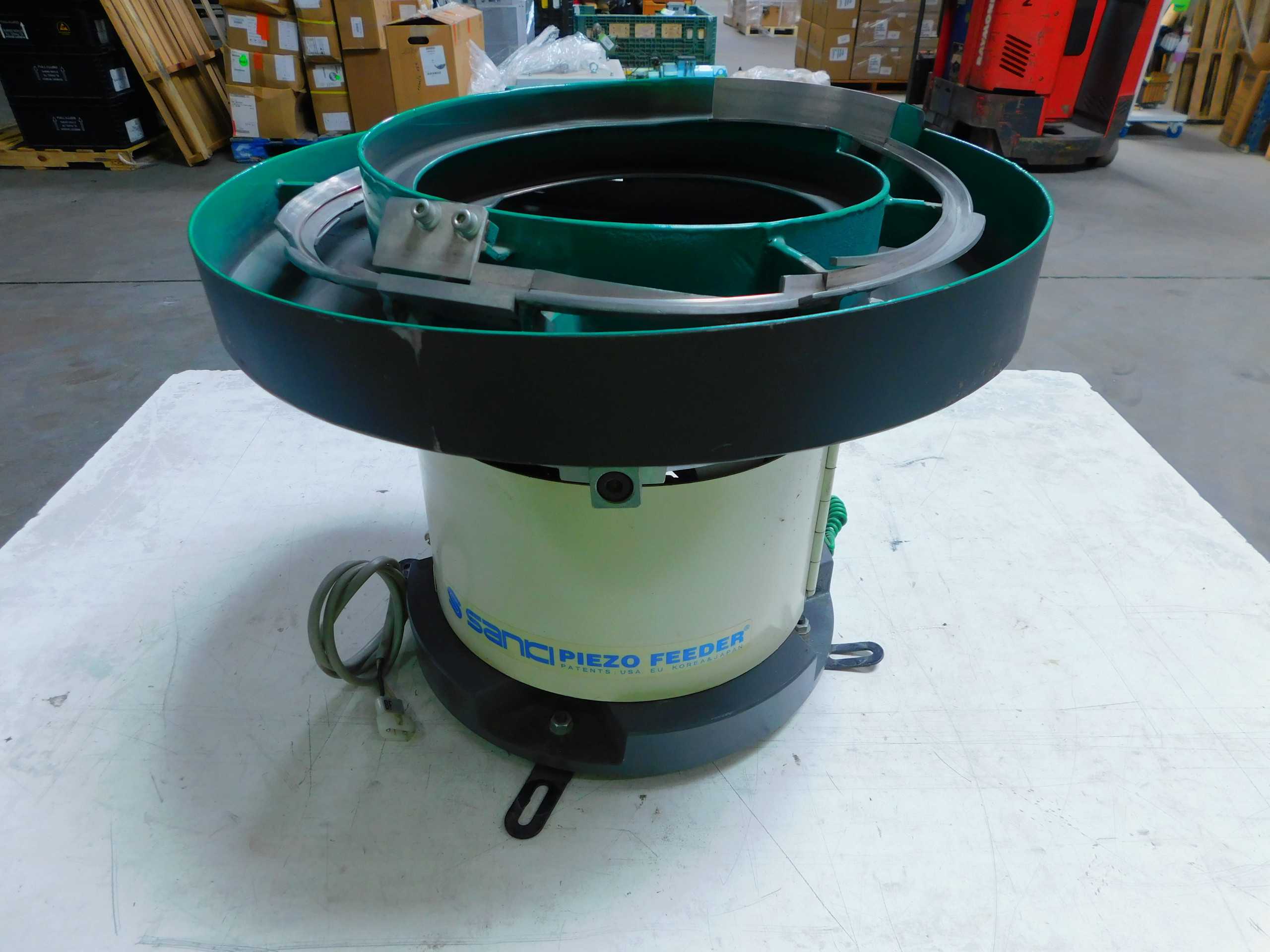 SANKI PEF-230AR PIEZO VIBRATORY BOWL FEEDER 9",250VAC - AUTOMATION & CONTROLS