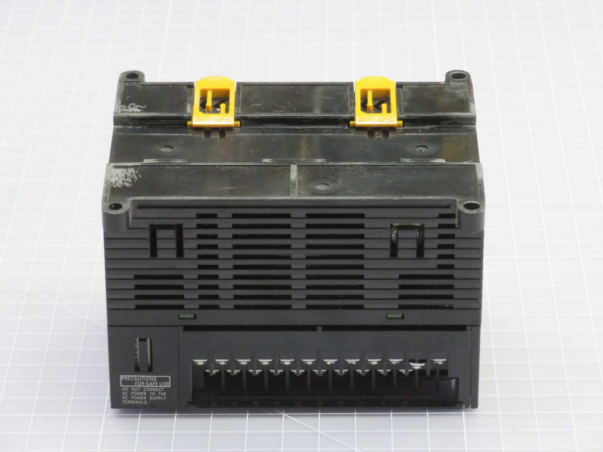 OMRON CP1L-M30DT1-D PROGRAMMABLE CONTROLLER T256837 - PLC MODULES
