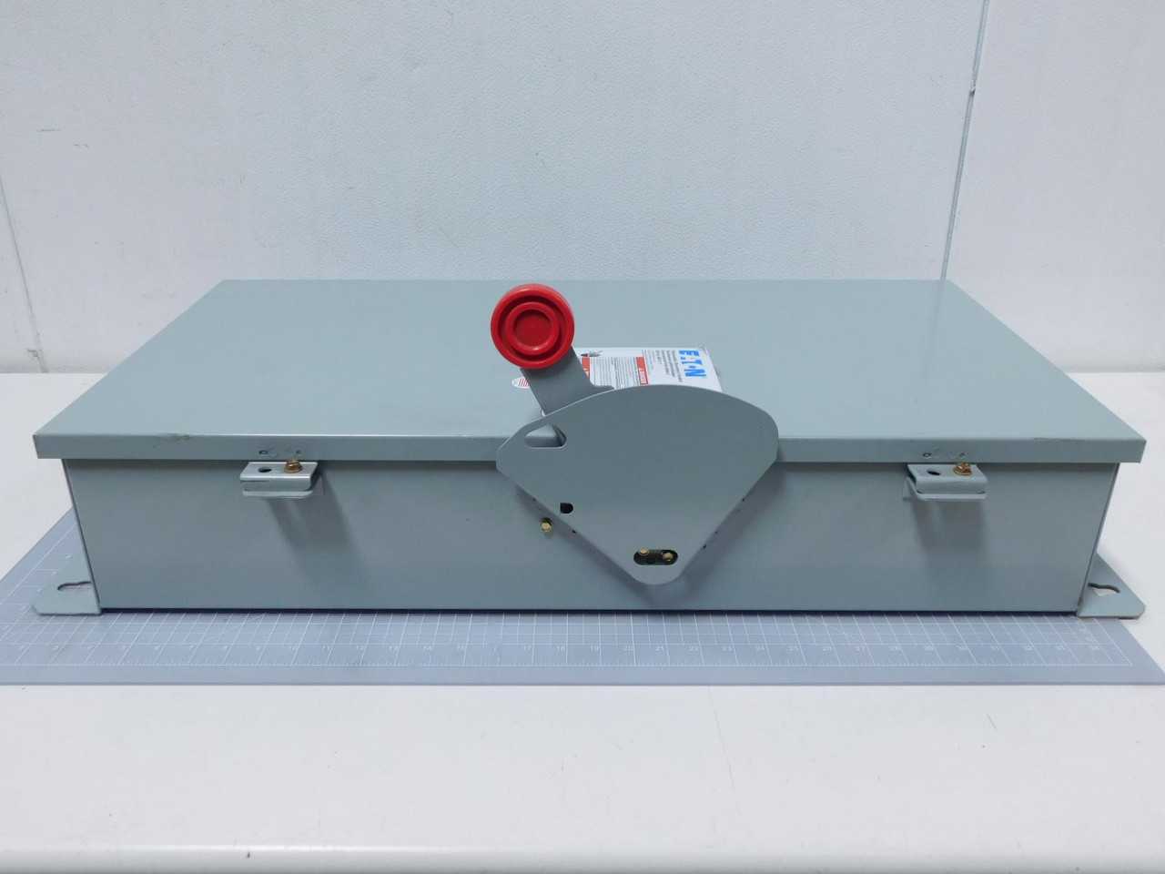 Eaton DCG3064URM Solar DC Disconnect Switch 200 A - SWITCHES