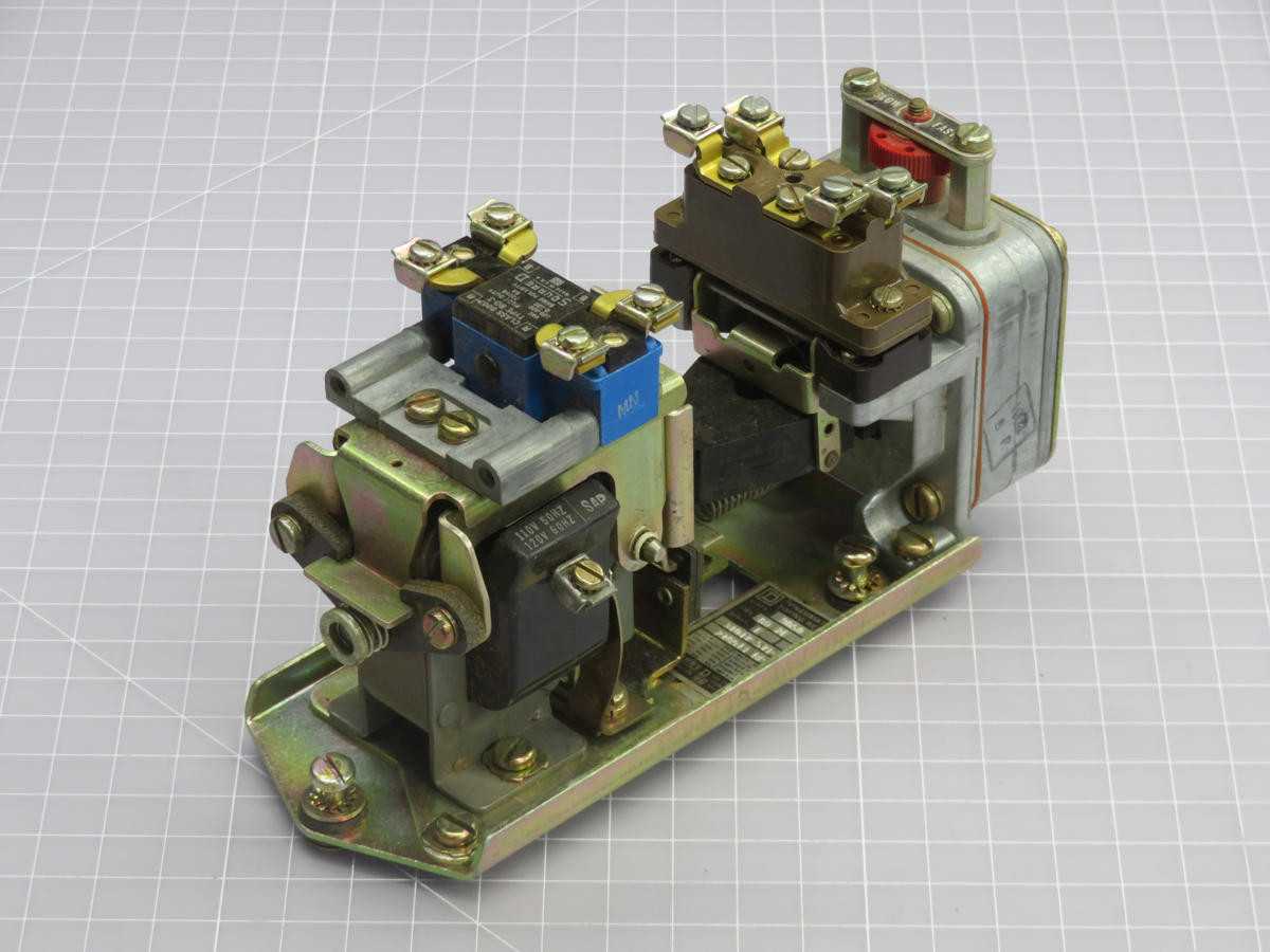 SQUARE D 9050-B0-2E TIME DELAY RELAY T239362 - TIME DELAY RELAY