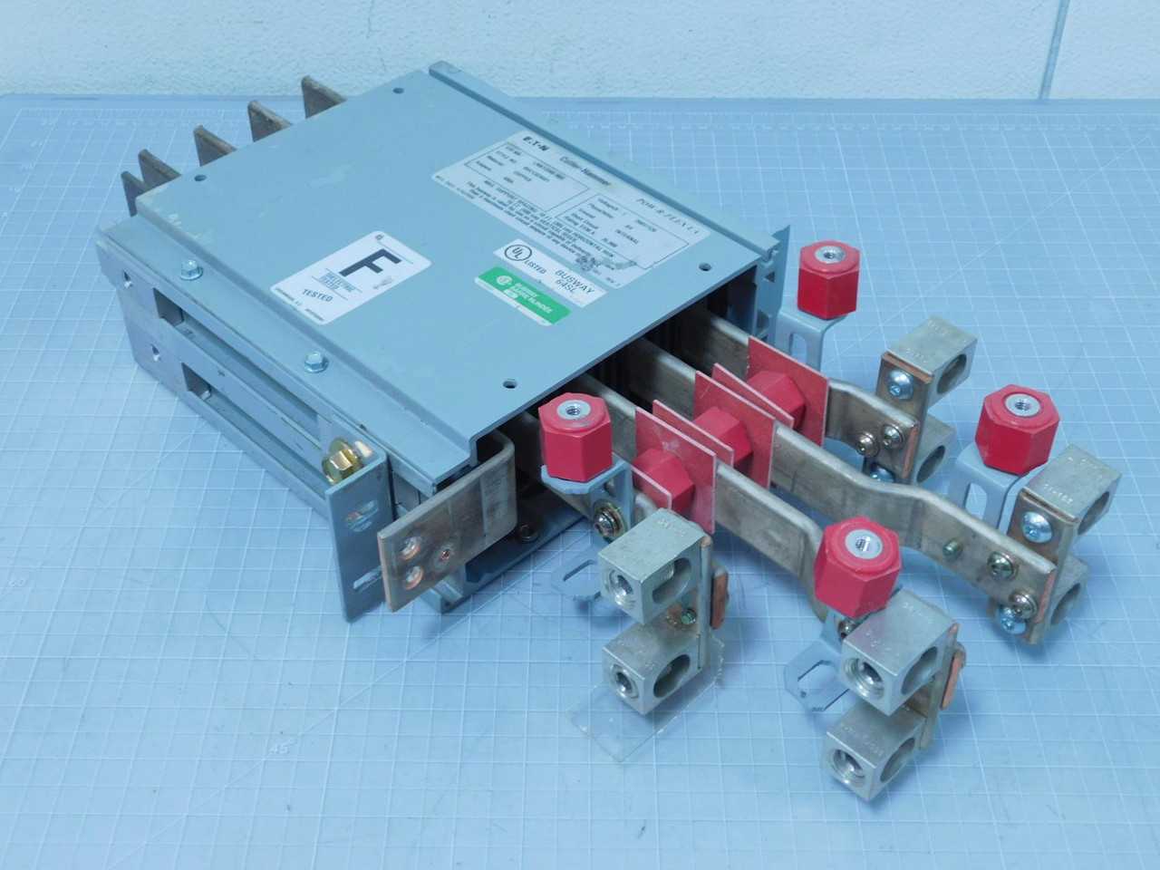 EATON POW-R-FLEX LA LMK 12345 B04 BUSWAY CIRCUIT BREAKER ENCLOSURE T149051 - PLUGS & RECEPTACLES