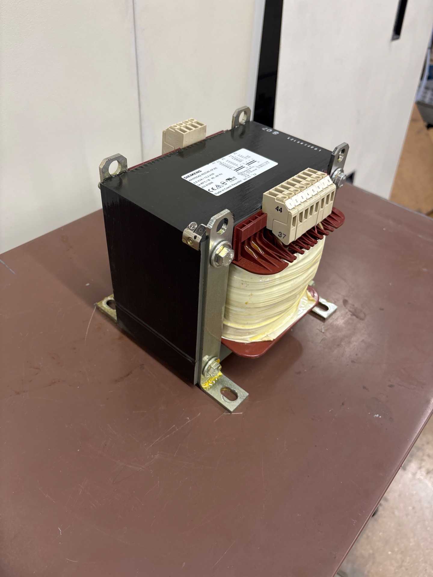 SIEMENS 4AM6542-8DD-0FA0 CONTROL TRANSFORMER - CONTROL TRANSFORMERS