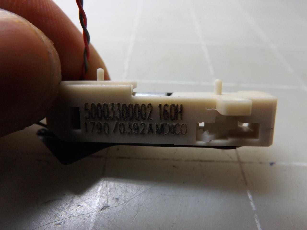 LOT OF 560 50003300002 160H 1790/0392A SNAP ACTION SWITCHES T51057 - SWITCHES