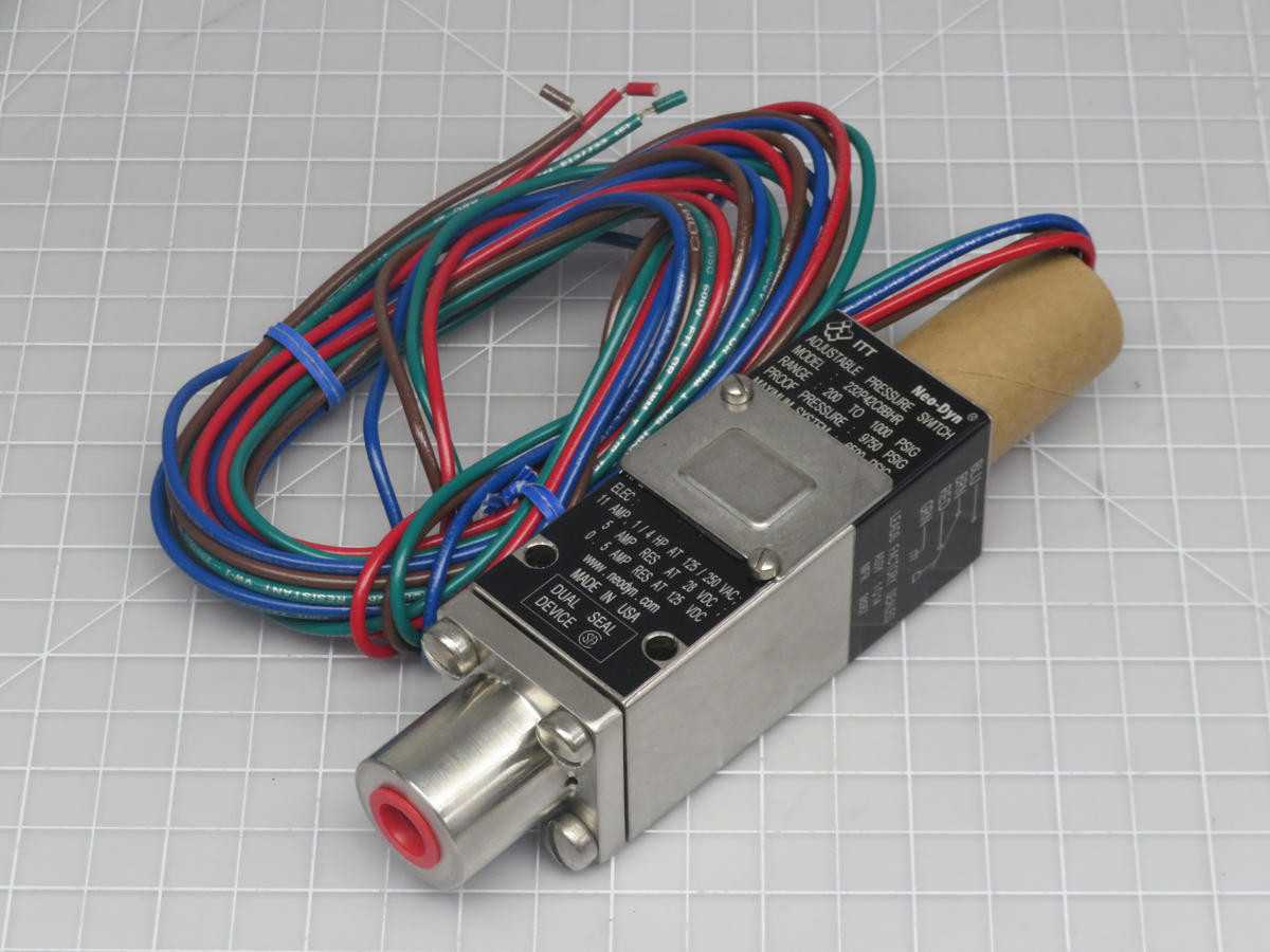 ITT 232P42C6BHR ADJUSTABLE PRESSURE SWITCH 200 TO 1000 PSIG T195275 - SWITCHES