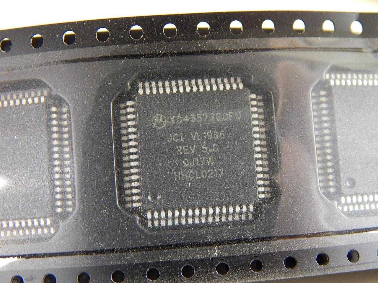 Lot Of 197 XC435772CFUR2 IC Micro XL36 02 U137 CTT T88485 - ELECTRONIC COMPONENTS