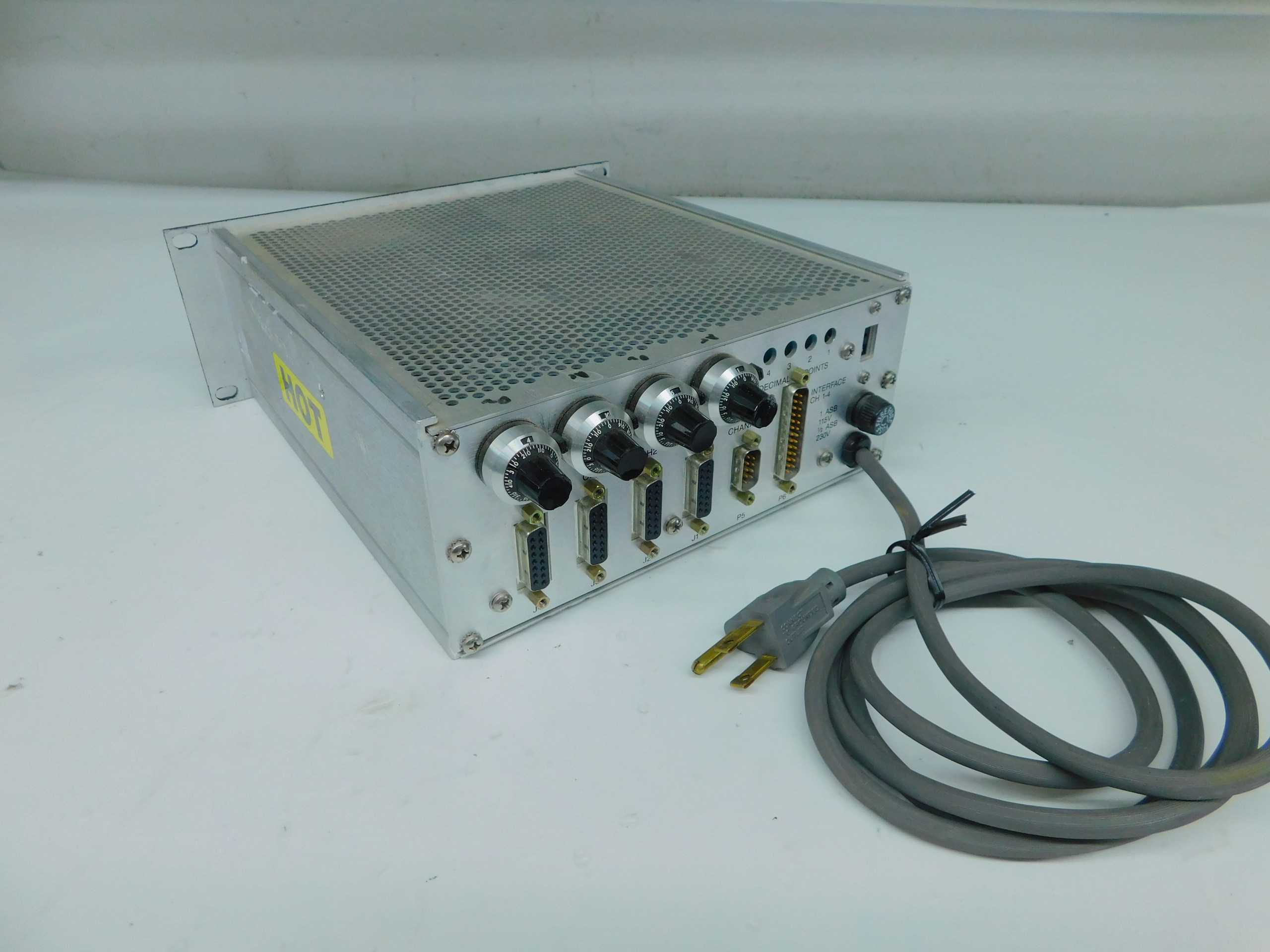 MKS 247C 4 CH.POWER SUPPLY/READOUT - OPERATOR CONTROLS