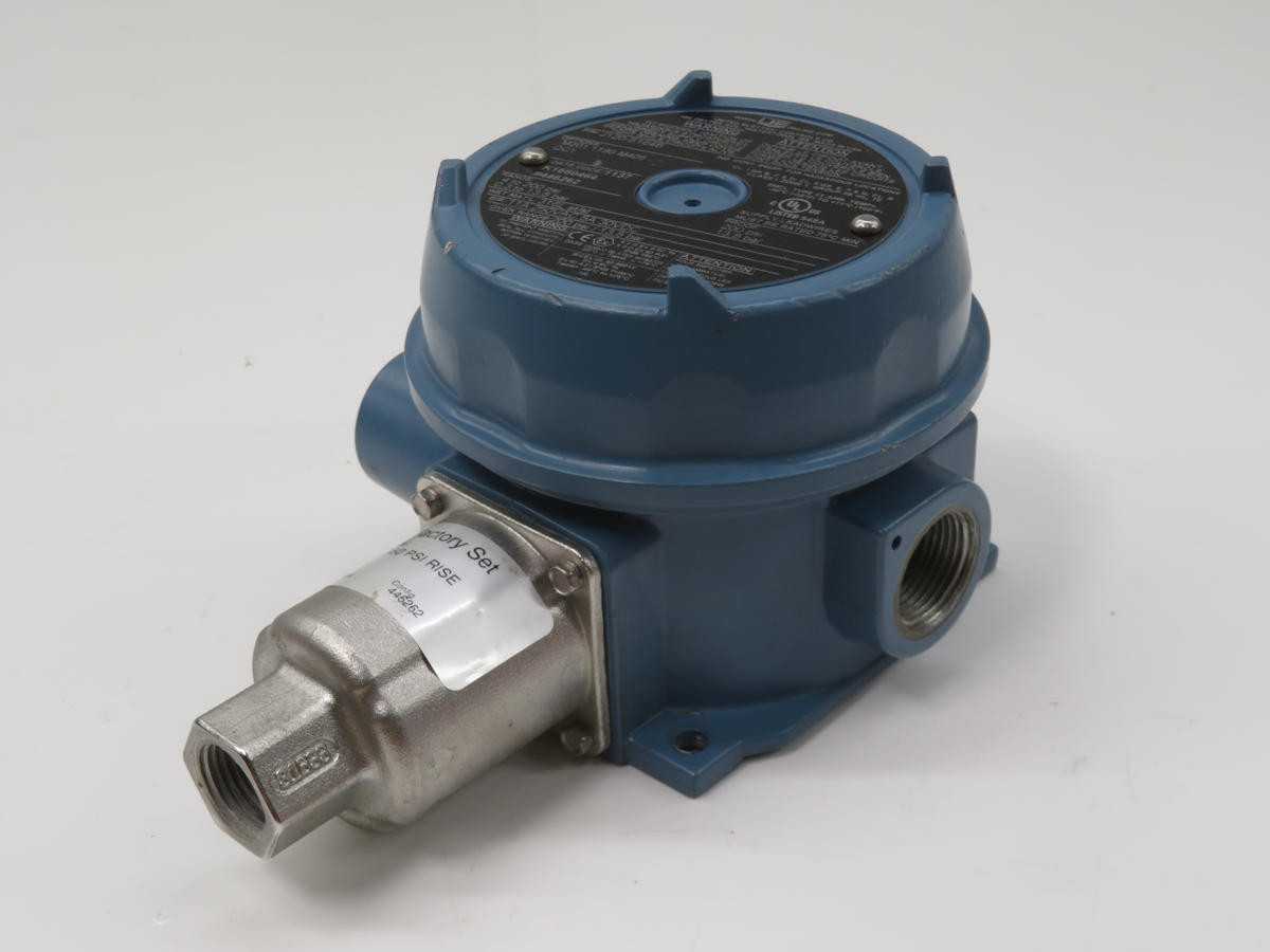 United Electric J120-S164B Pressure Switch T233735 - Reliable Performance - SWITCHES