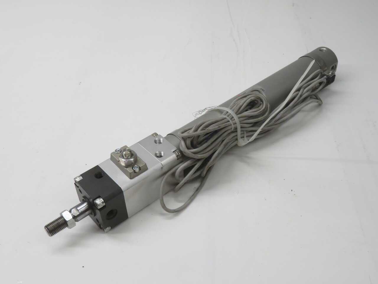 SMC CDLG1BN40-250-D-B53L PNEUMATIC FINE LOCK CYLINDER T270257 - PNEUMATIC CYLINDERS & ACTUATORS