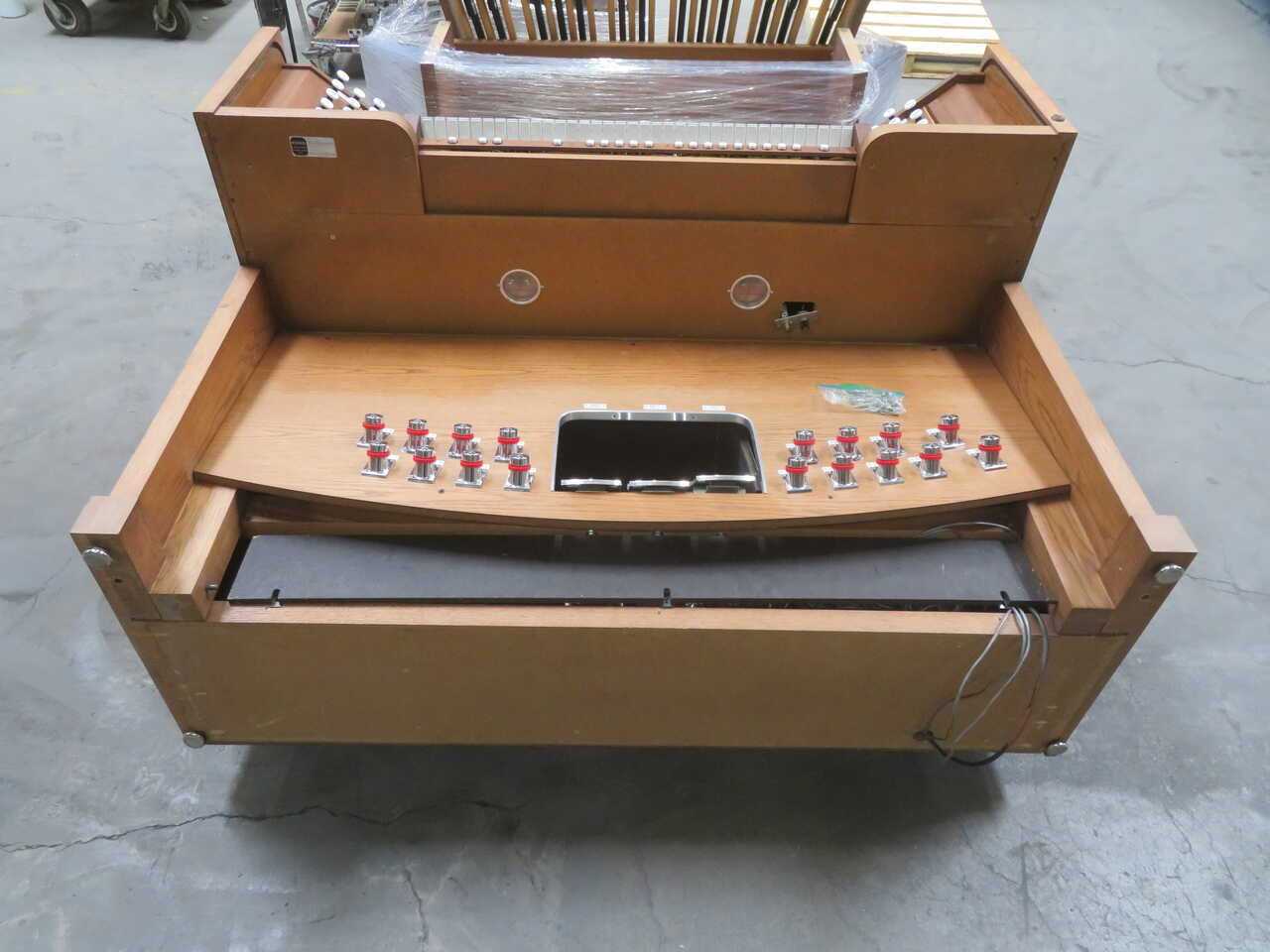 RODGERS 820 ELECTRONIC ORGAN 115/230V 50/60HZ 710W - PLANT & FACILITY