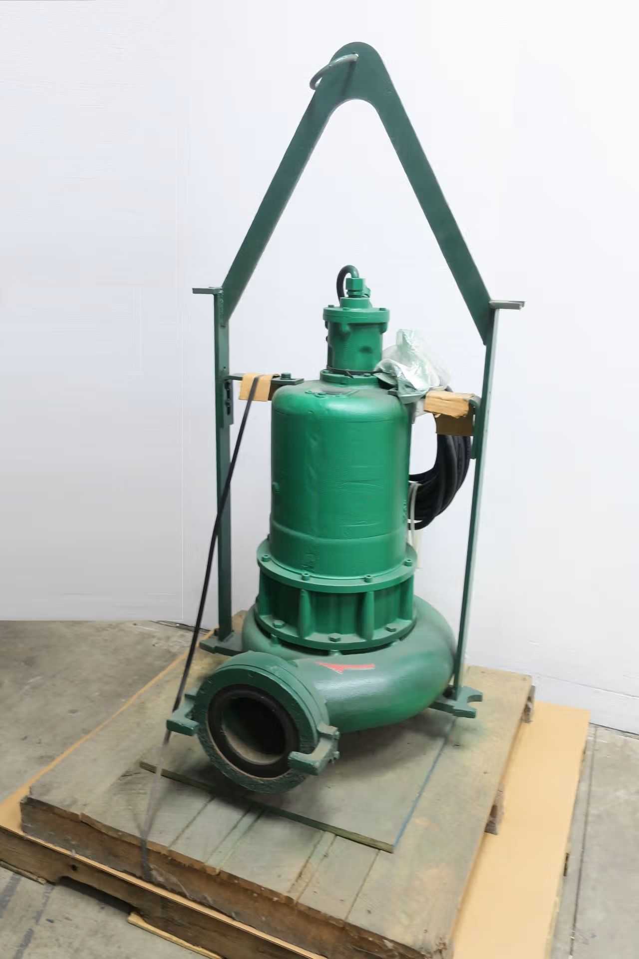 SKU 1034655 - PENTAIR HYDROMATIC SEWAGE IRON SUBMERSIBLE PUMP - SUBMERSIBLE PUMP