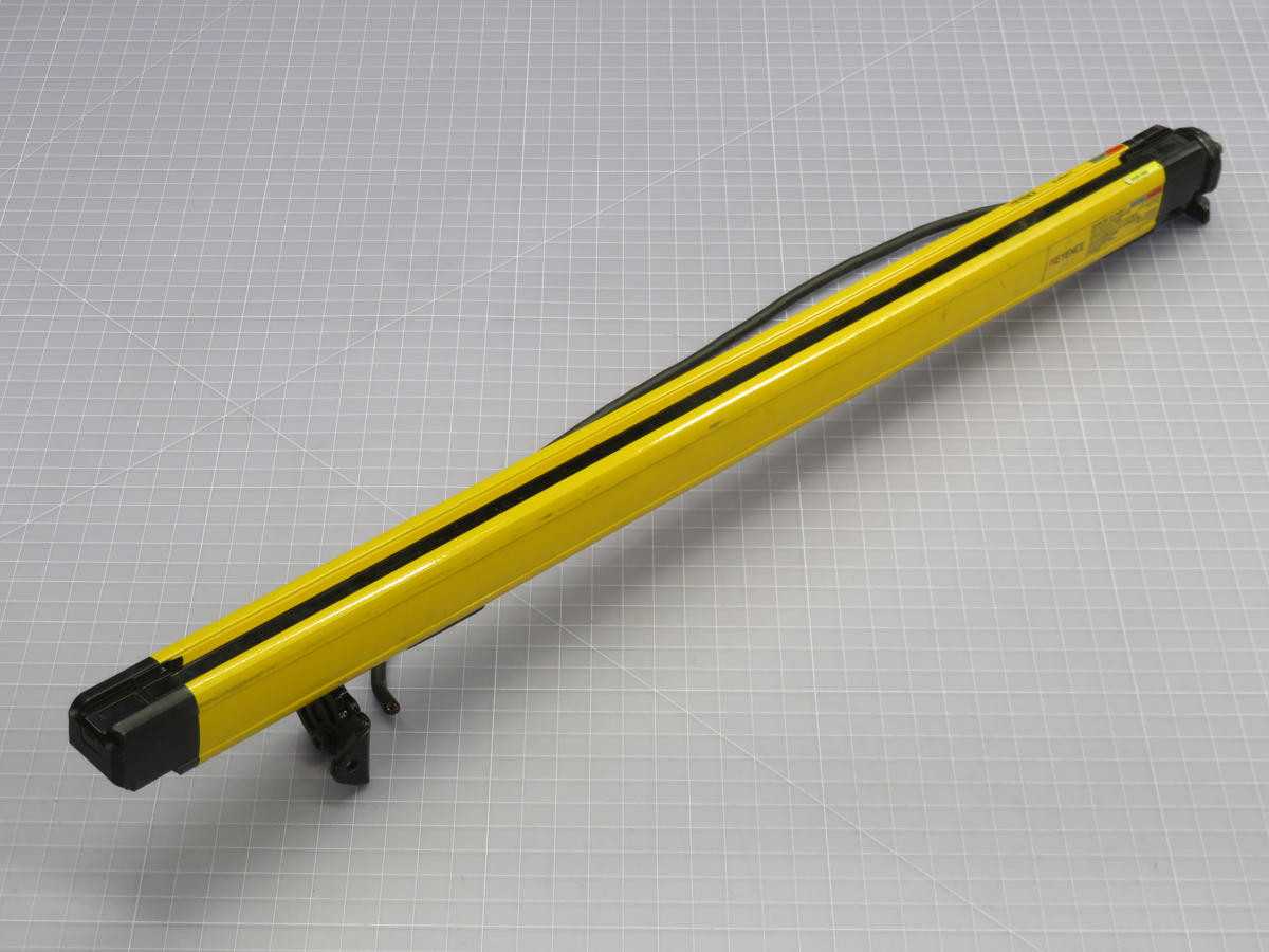 KEYENCE GL-R32H-T LIGHT CURTAIN TRANSMITTER T223237 - SENSORS