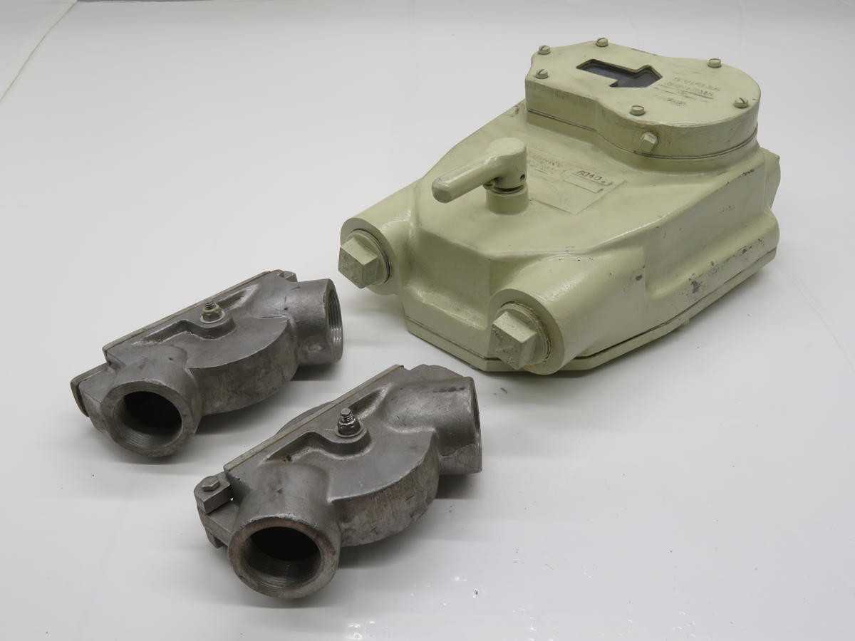 GAUGING SYSTEM 6040 2570B AUTOMATIC TANK GAUGE W/ ELBOWS - INSTRUMENTATION