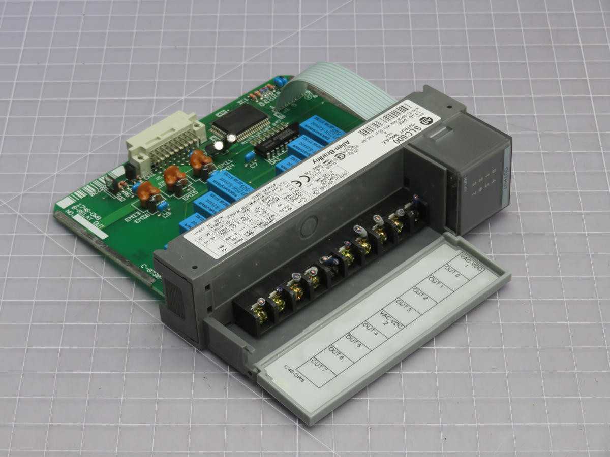 ALLEN BRADLEY 1746-OW8 SLC500 OUTPUT MODULE T231217 - INDUSTRIAL PARTS