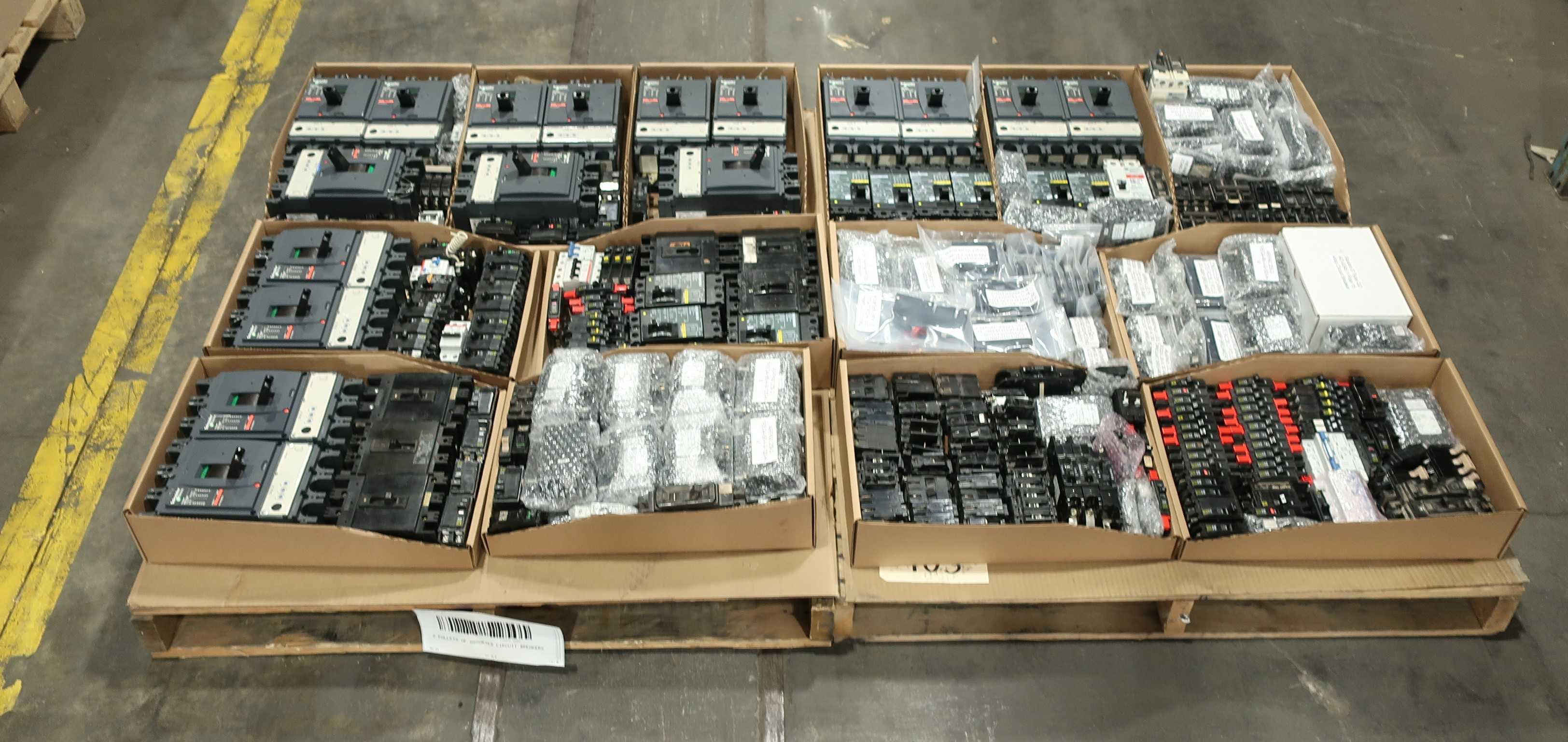 SKU 1779474 - 2 PALLETS OF ASSORTED CIRCUIT BREAKERS - CIRCUIT BREAKERS