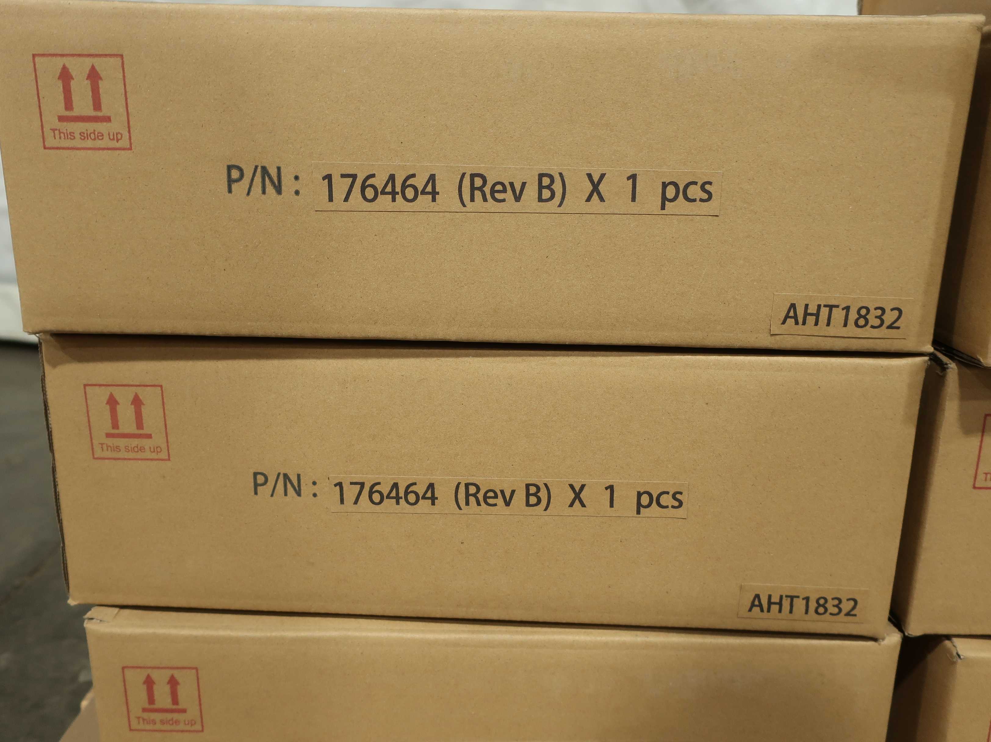 SKU 1775809 - LOT OF 30 WUXI AHT 176464 INTERCOOLERS - COOLING EQUIPMENT