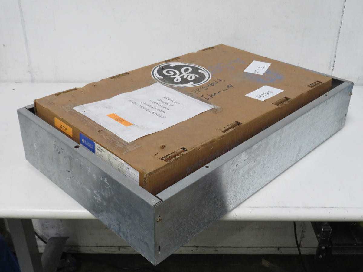 GE ADF3181MBX AXB4M8 PANELBOARD 125A 10 KAC 3P3W CIRCUITS 18 T194932 - ELECTRICAL COMPONENTS GE ADF3181MBX AXB4M8 PANELBOARD 125A 10 KAC 3P3W CIRCUITS 18 T194932 - ELECTRICAL COMPONENTS