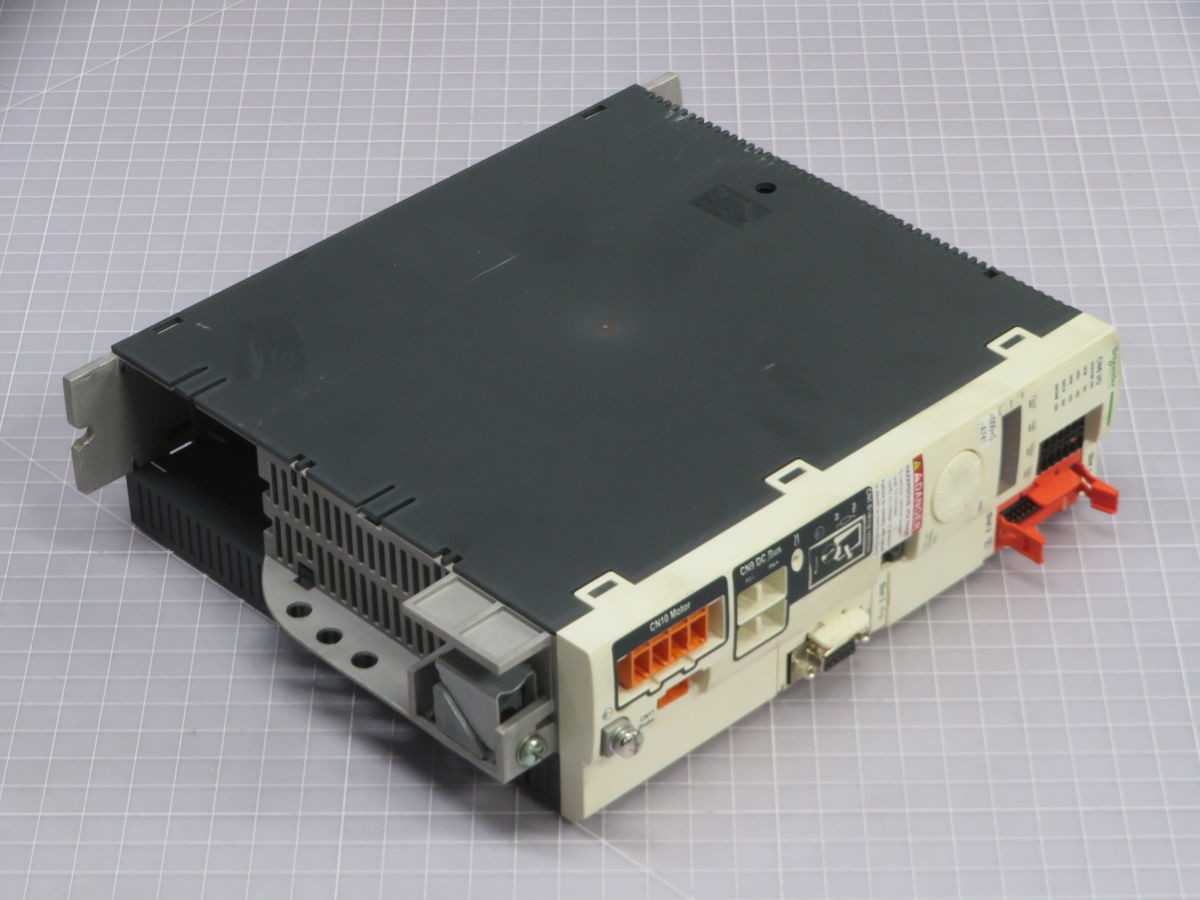 Schneider LXM32MU60N4 Motion Servo Drive - T245937 - SERVO DRIVES