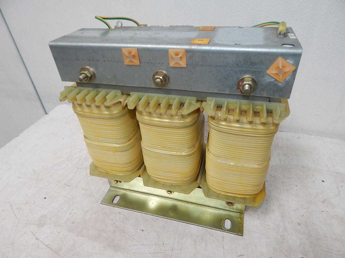 SIEMENS DIN VDE 0551 T1 TRANSFORMER 3.72 KVA, PRI 380,400 VAC - SEC 4.70, 60 VAC M4338 - DRY TRANSFORMERS