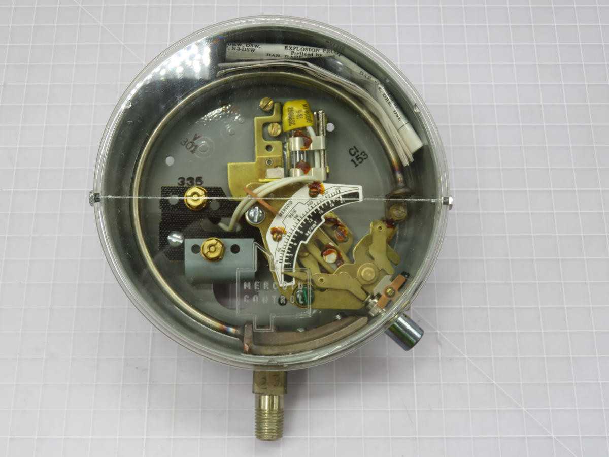 MERCOID DS-241-2-9E MERCURY SWITCH T222892 - SWITCHES