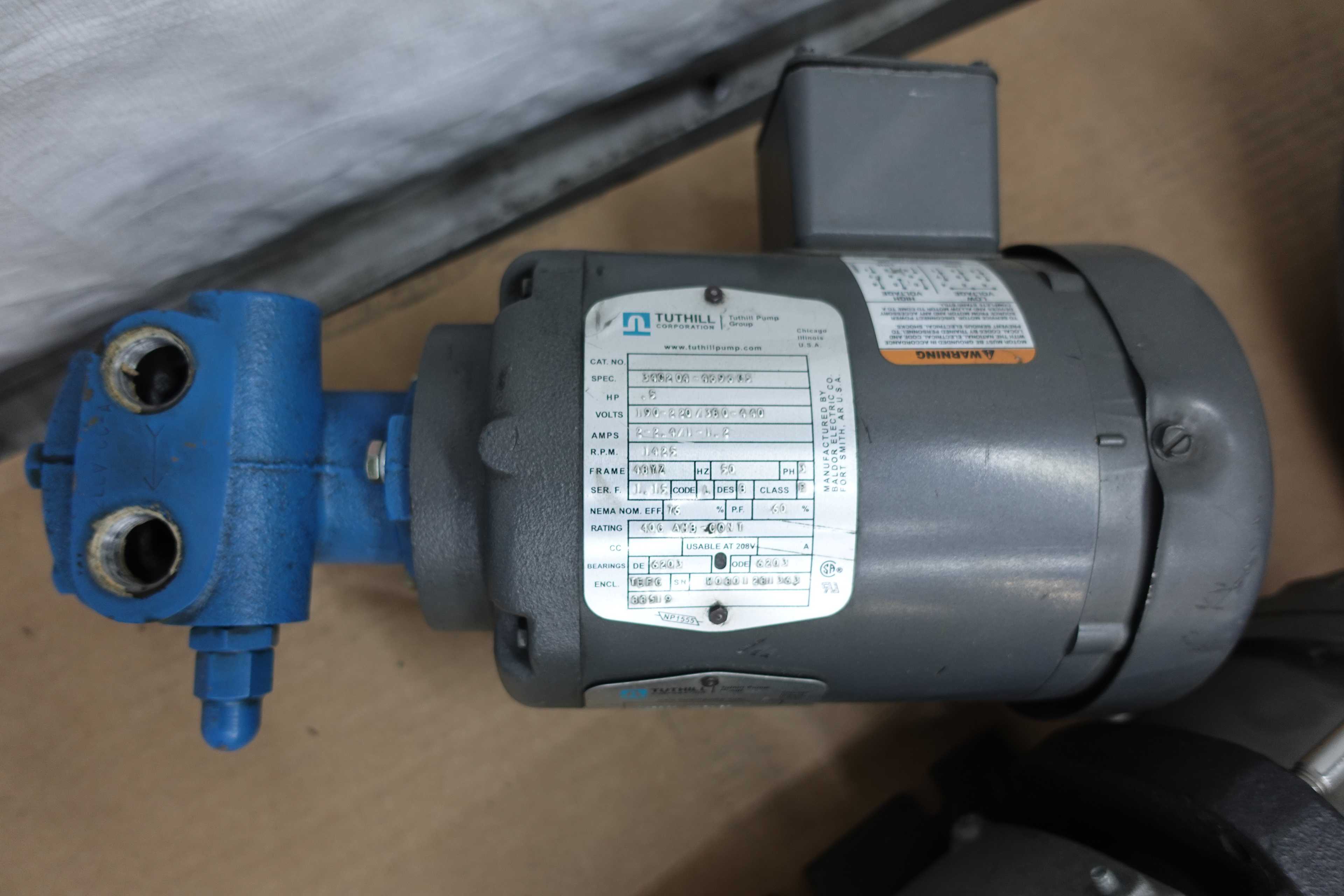 SKU 1774851 - 2 PALLETS OF ASSORTED BLOWERS AND PUMPS - PUMPS
