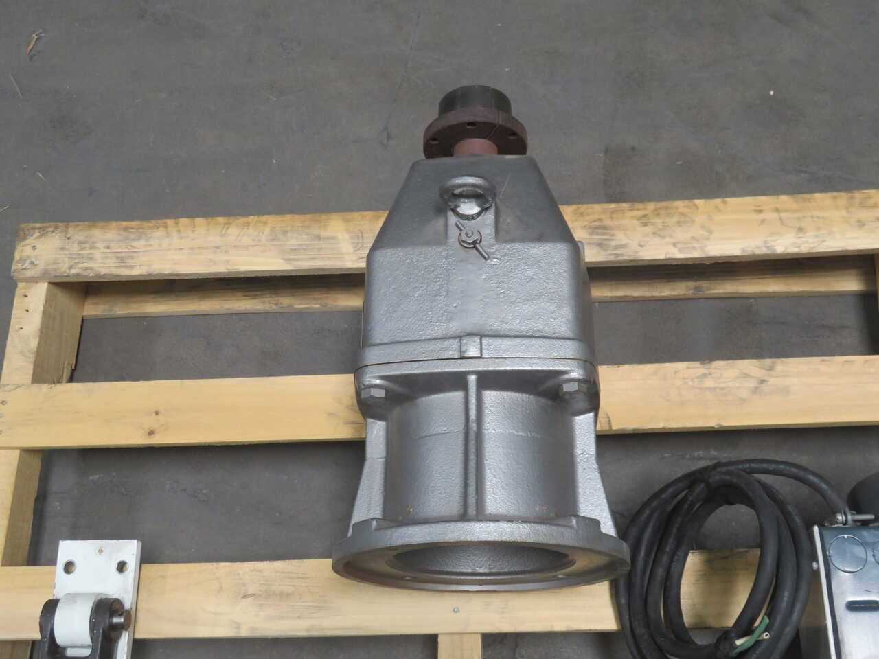 NORD SK 32 180TC1 GEAR MOTOR T270972 - GEAR REDUCERS