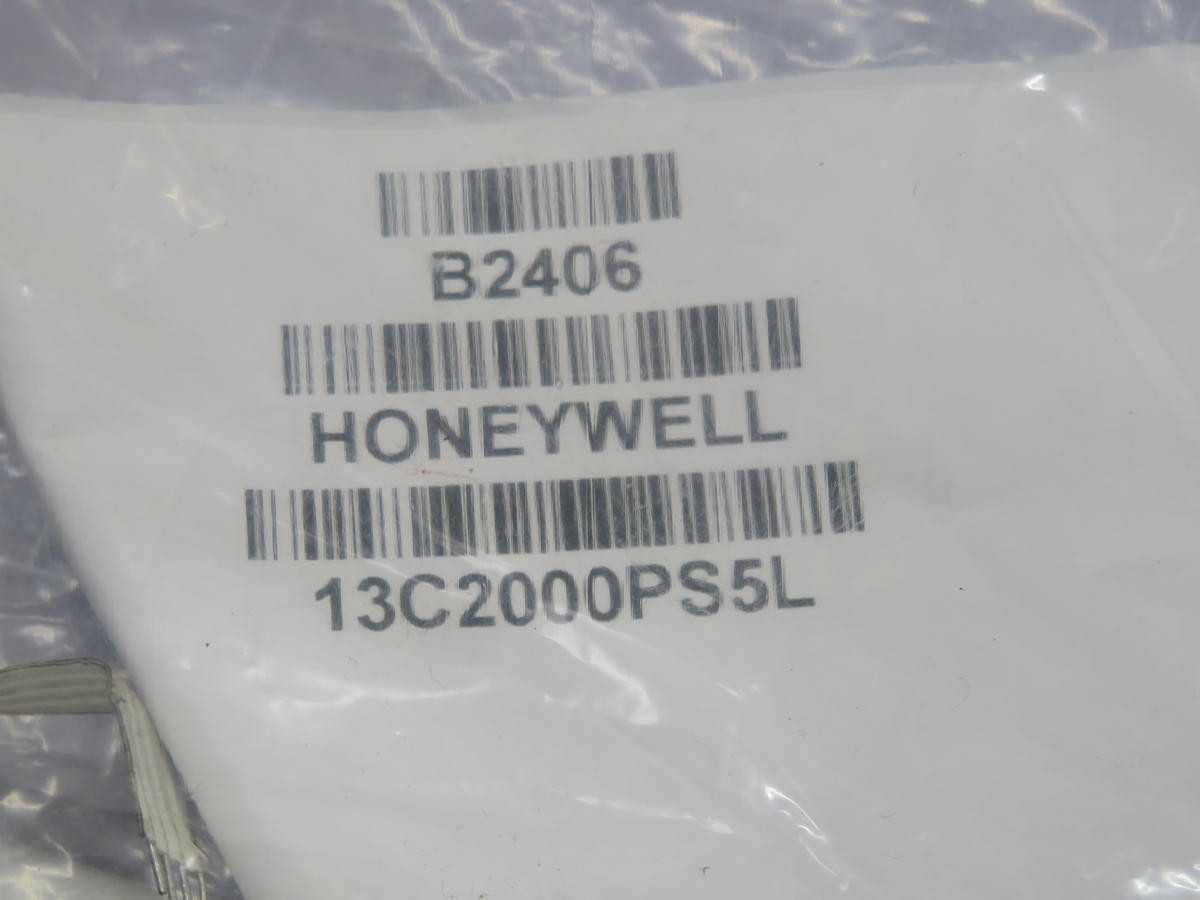 LOT OF 3 HONEYWELL 13C2000PS5L SENSOR 2000PSIS 1/4"NPT .102V T223619 - SENSORS