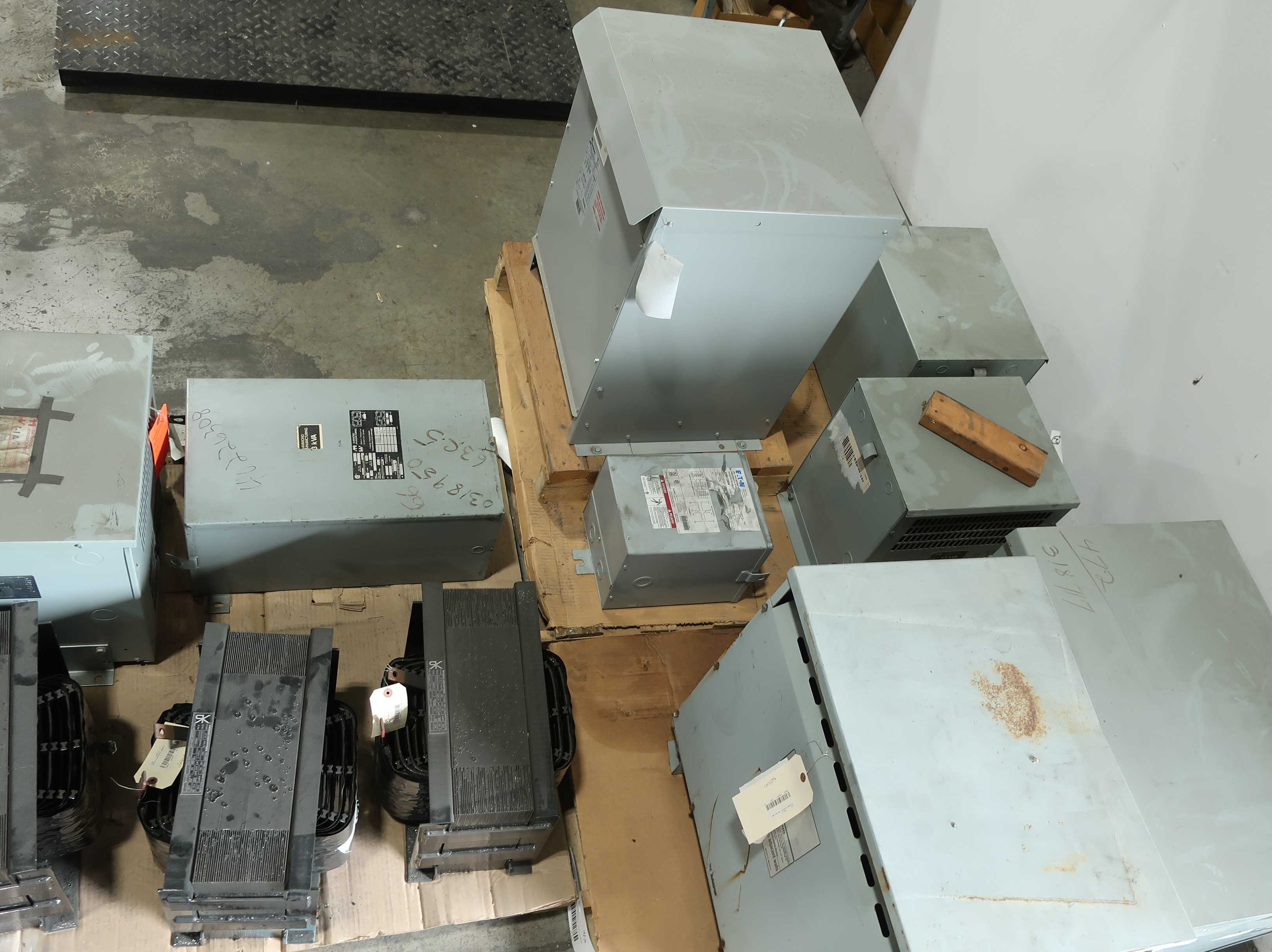 SKU 1779101 - 3 PALLETS OF ASSORTED TRANSFORMERS - POWER TRANSFORMERS