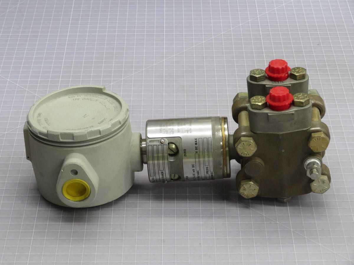 SCHLUMBERGER DR3000-005-38-12-21-XX-13 PRESSURE TRANSMITTER T234229 - PRESSURE TRANSMITTER