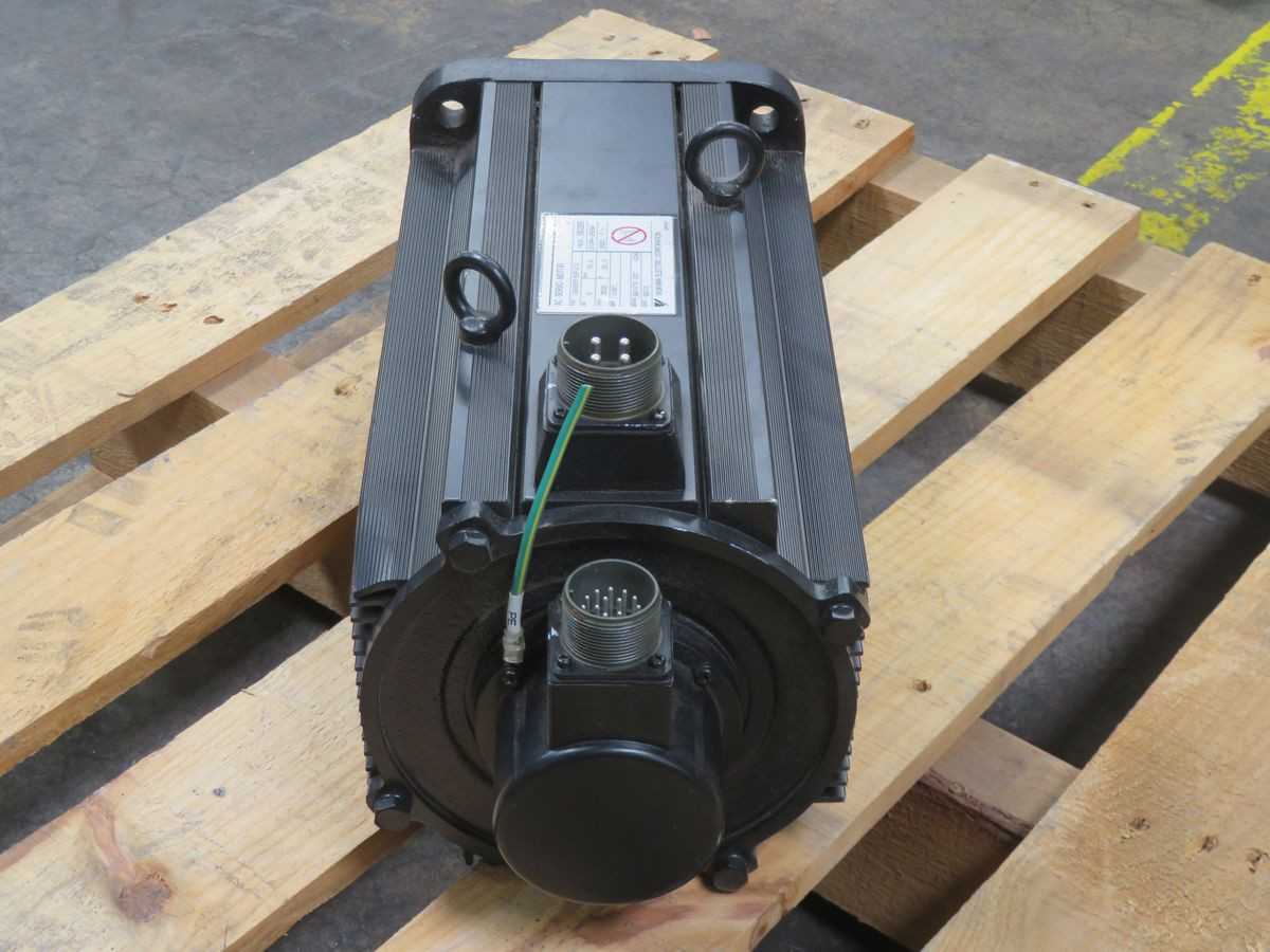 YASKAWA USASEM-50FJ12 AC SERVO MOTOR T246624 - SERVO