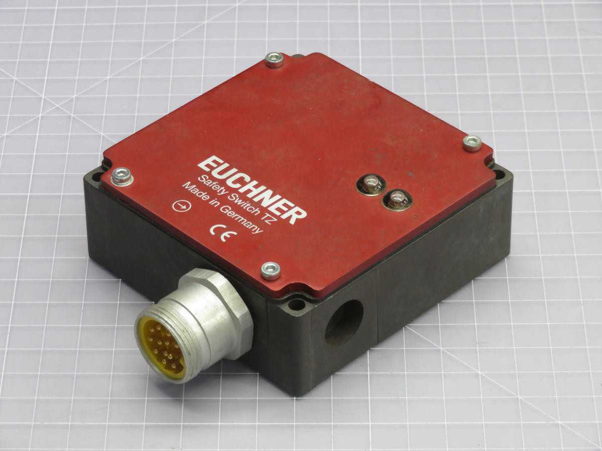 EUCHNER TZ1LE024BHA-C1902 SAFETY SWITCH T230134 - SWITCHES