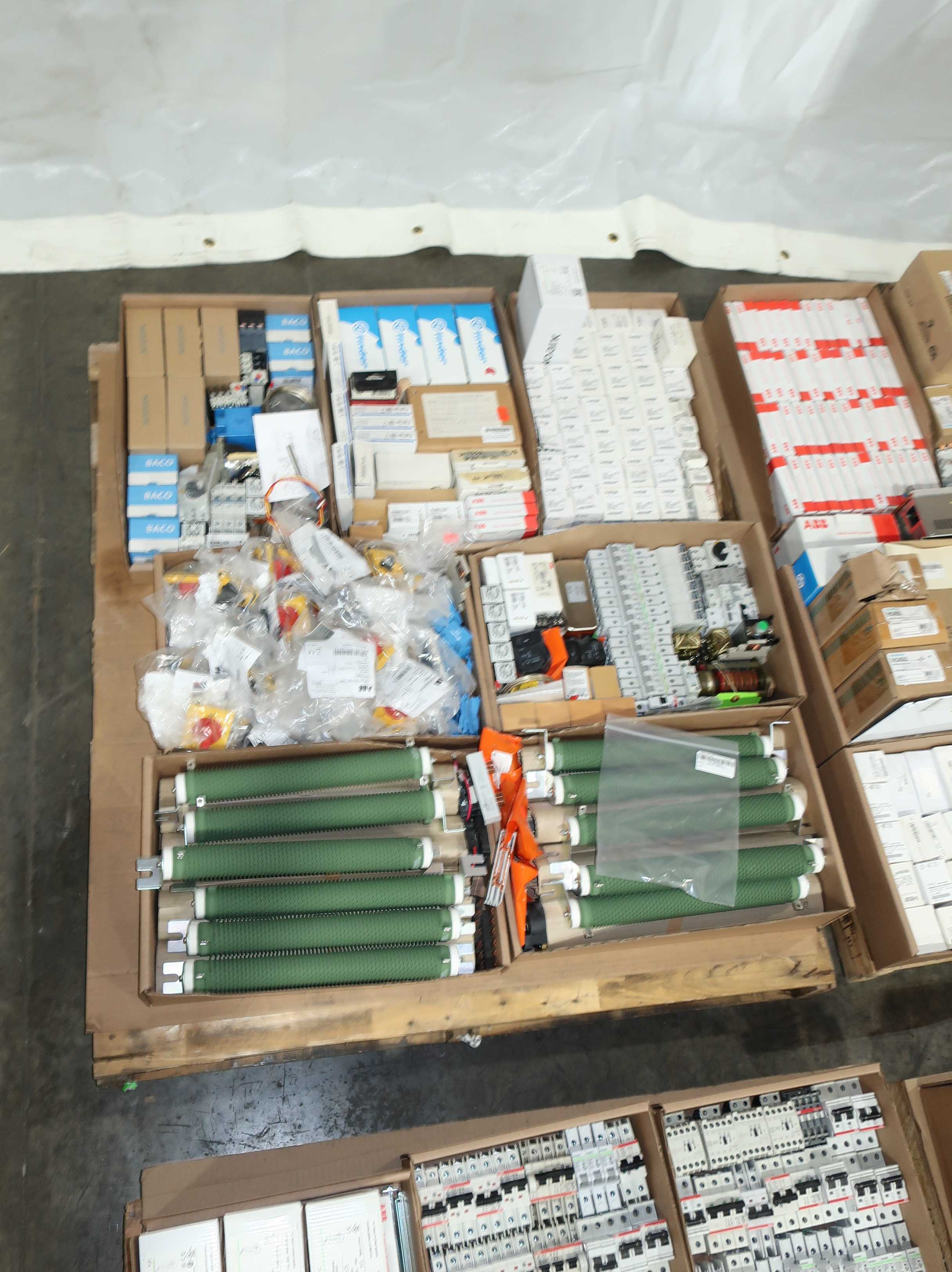 SKU 1774520 - 4 PALLETS OF ASSORTED ELECTRICAL - ELECTRICAL COMPONENTS