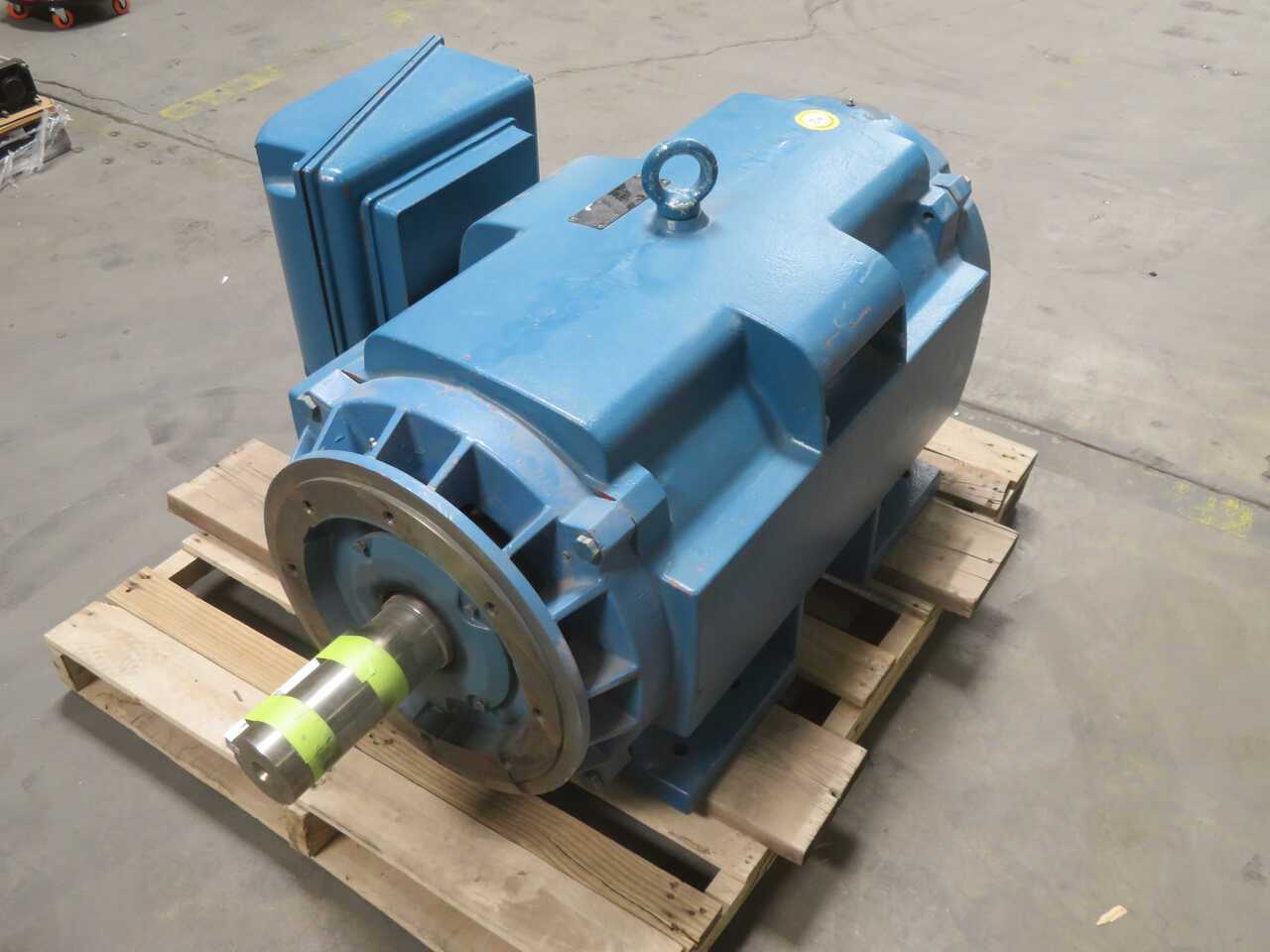 WEG 10SET10 1009125191, 400 HP, 3 PHASE, 460 VAC, 1780 RPM, 60 HZ, 447/9T NEMA, TEFC - AC MOTOR