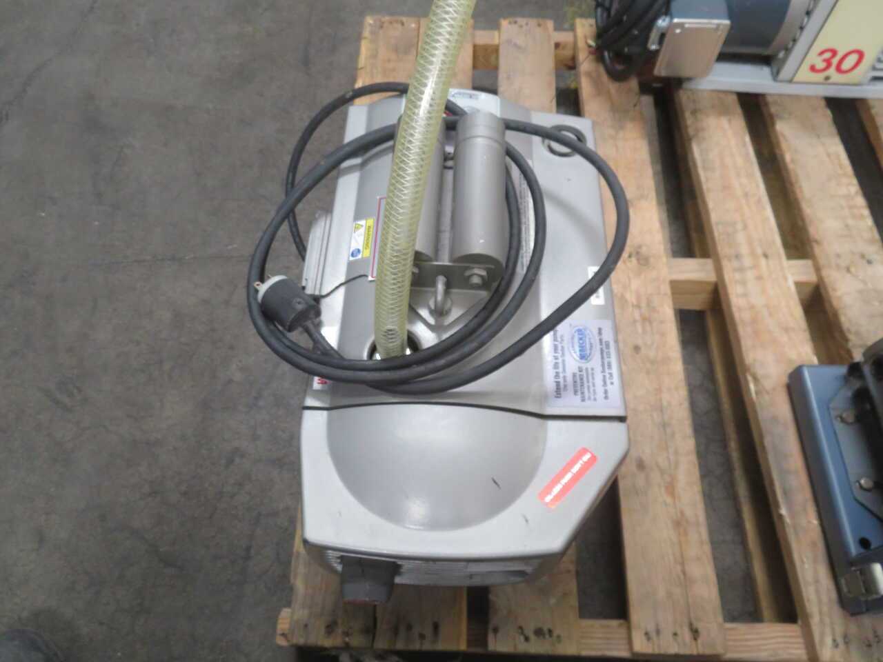 BECKER C3334514 ROTARY VANE VACUUM PUMP T271671 - INDUSTRIAL PARTS