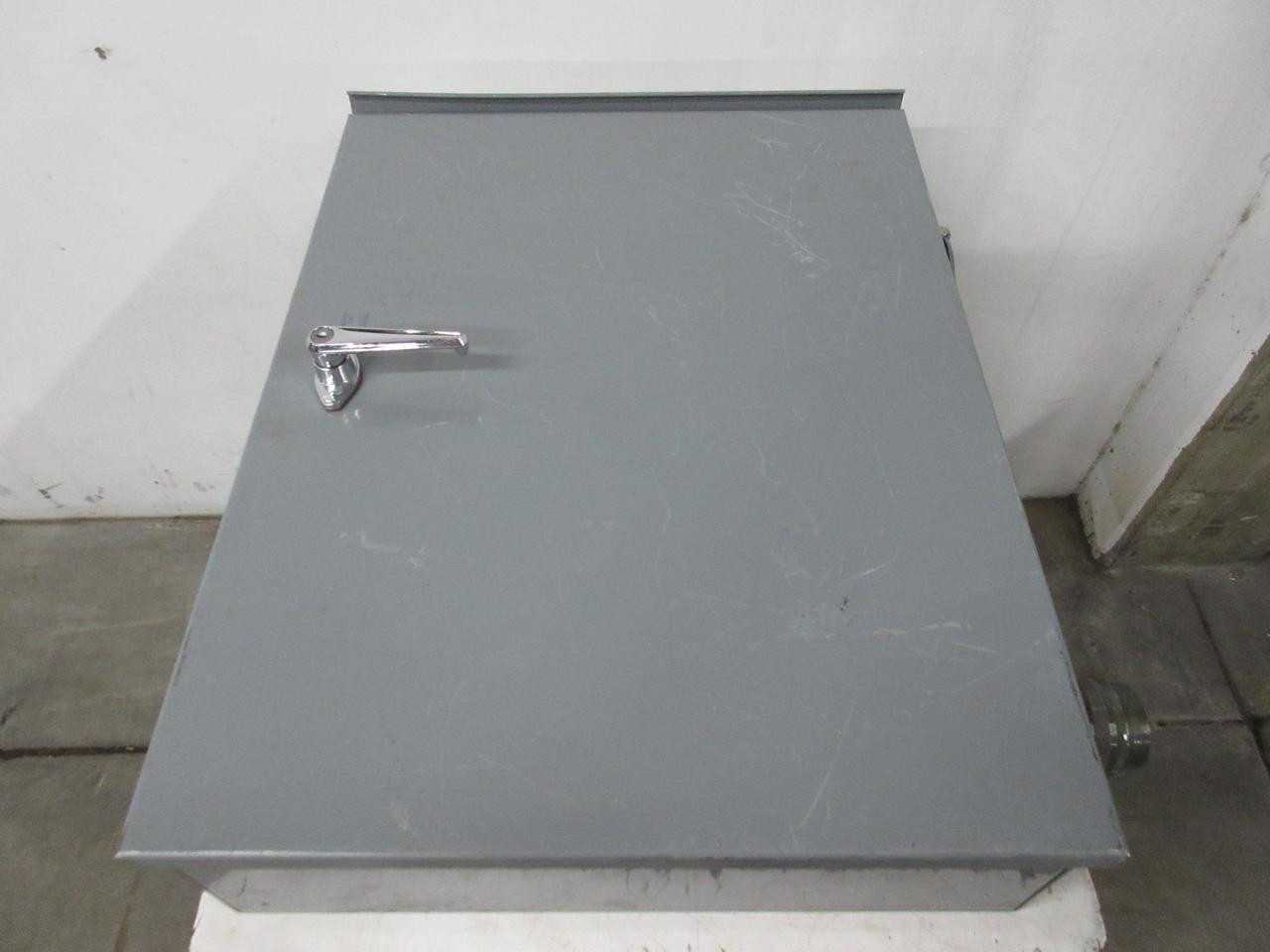 SQUARE D 12313460830080001 ELECTRICAL POWER DISTRIBUTION PANEL  120/208 3 PH 4 WIRE - PANELBOARDS