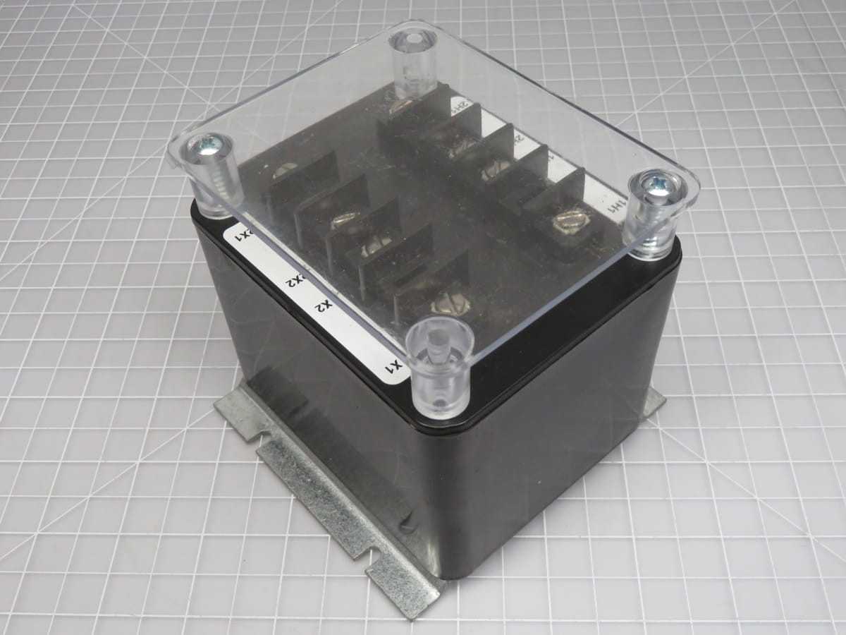 INSTRUMENT TRANSFORMER 2VT469-400 POTENTIAL TRANSFORMER 10 KV 0.6KV PRI 400V RATIO 3.33:1 ACC 1% 5 V - POWER TRANSFORMERS
