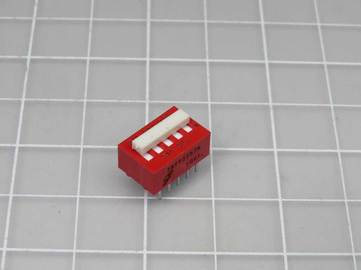 LOT OF 2400 JIA14 SWITCH DIP 5 POLE RED T195142 - SWITCHES