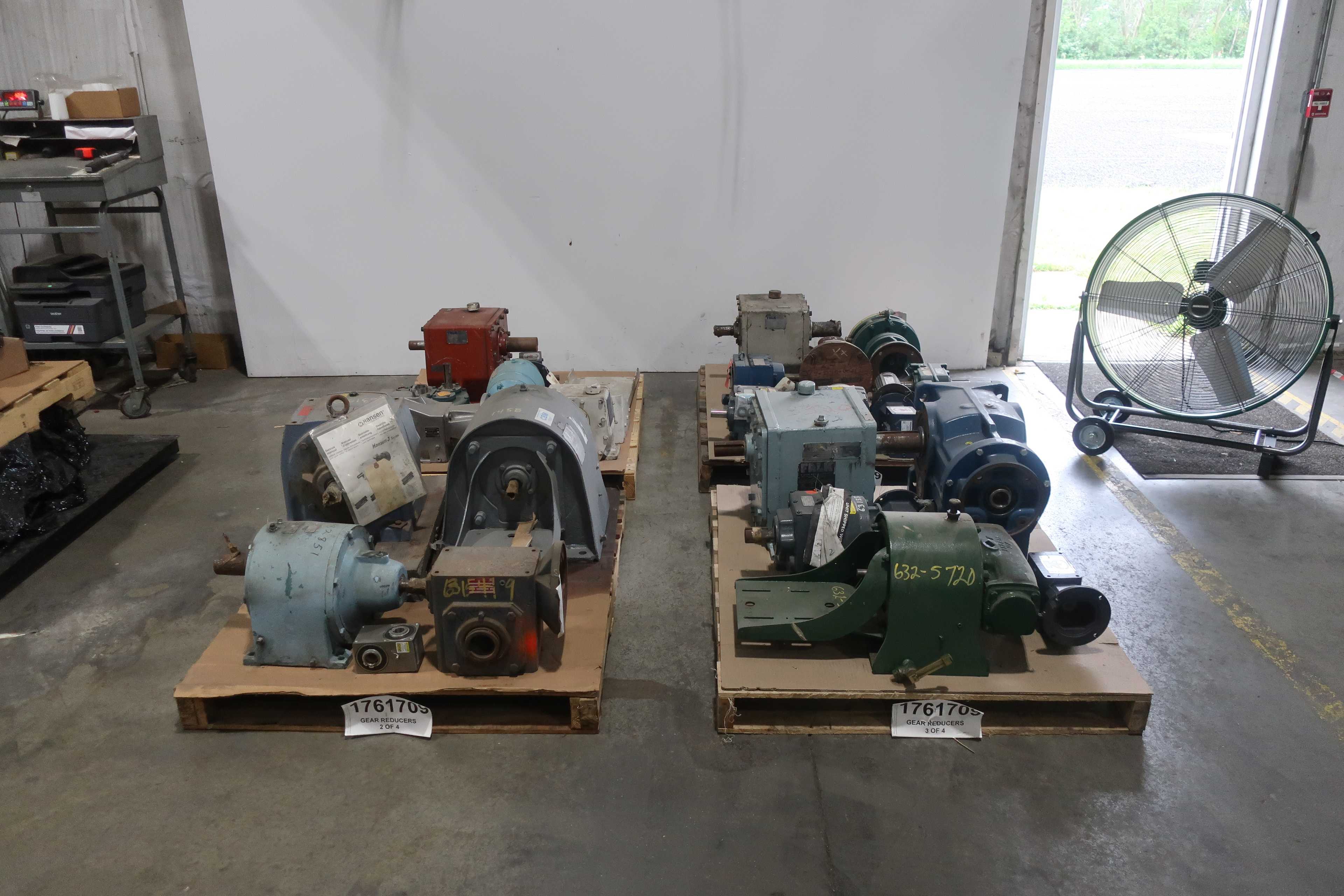 SKU 1761709 - 4 PALLETS OF ASSORTED GEAR REDUCERS - GEAR REDUCERS