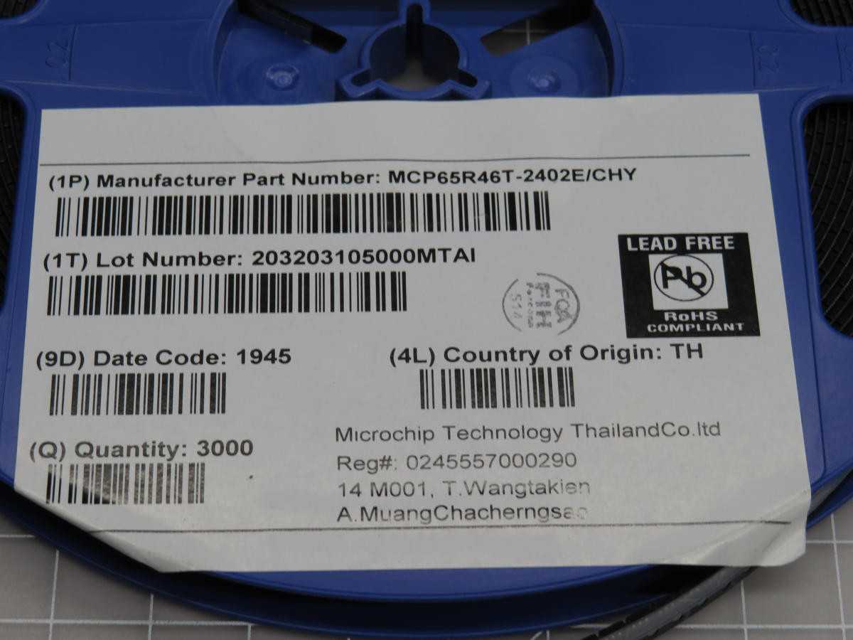 LOT OF 2900 MICROCHIP TECHNOLOGY MCP65R46T-2402E/CHY COMPARATOR WITH VOLTAGE REFERENCE CMOS T204920 - OPTICAL COMPARATORS