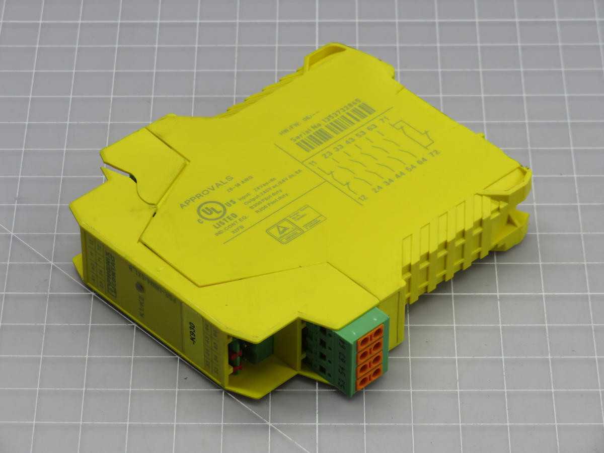 PHOENIX CONTACT PSR-SPP-24UC/URM4/5X1/2X2/B SAFETY RELAY T220356 - SAFETY RELAY