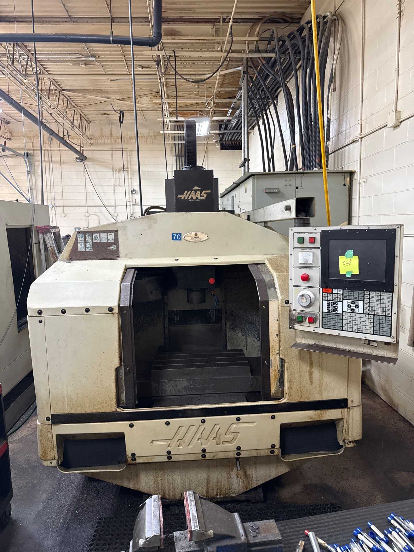 1991 Haas VF-1 Vertical Machining Center - 4 Axes, 7.5 HP, 7500 RPM, 220V - VERTICAL MACHINING CENTERS