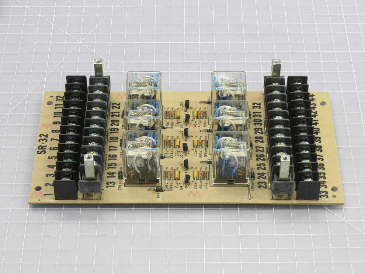 Pyrotronics SR-32 Relay Module T235393 - Reliable Control Solution - ELECTRICAL RELAYS